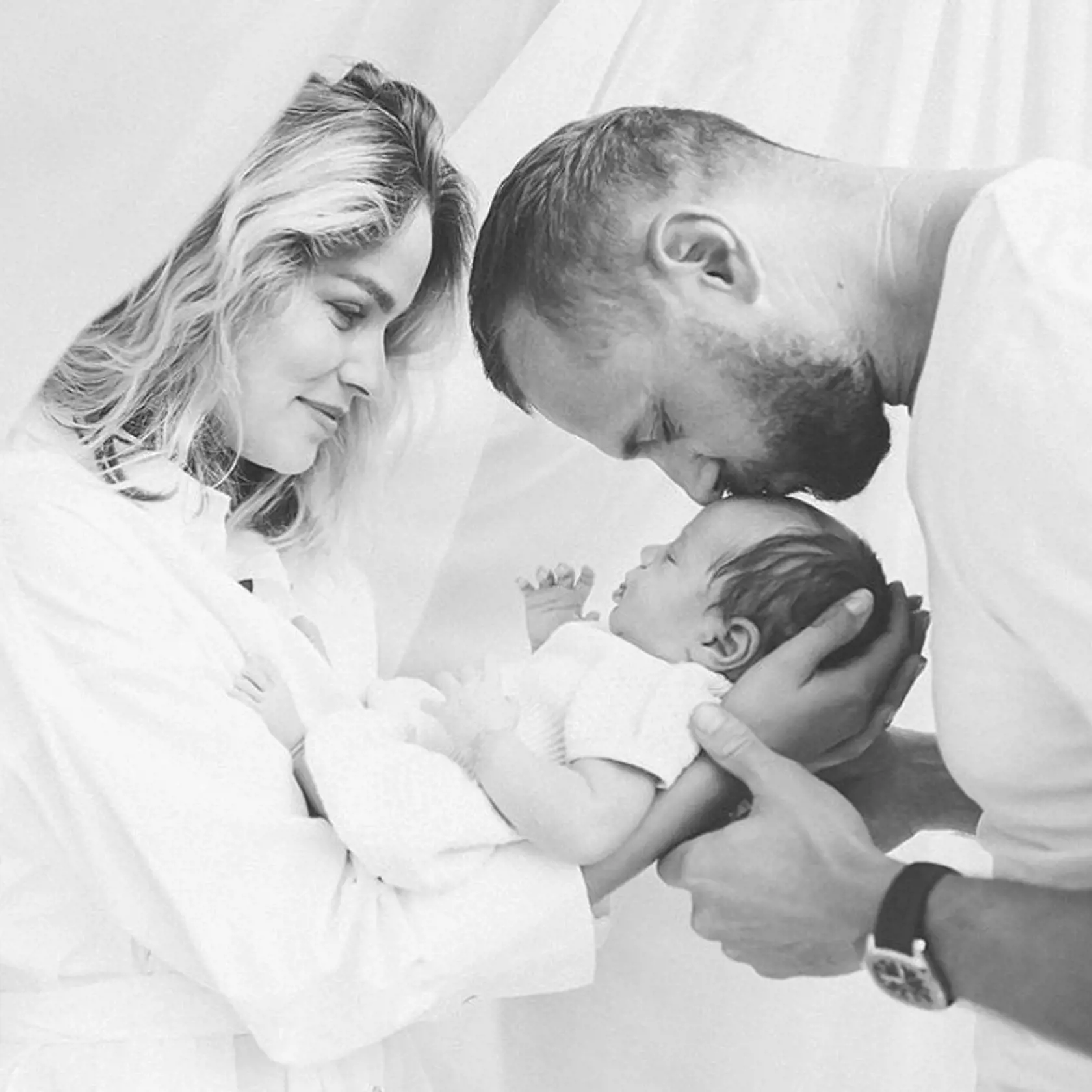 Hokejista svoje dve baby miluje nadovšetko.