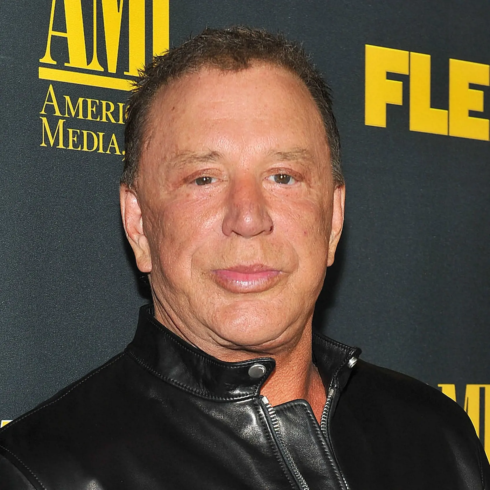 Mickey Rourke: Za jeho čudný výzor môže plastika.