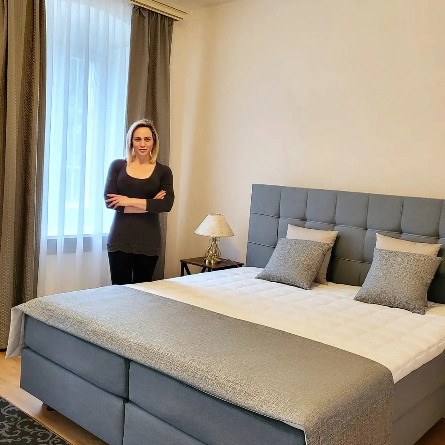 Adriana Poláková ukázala prvý apartmán v ich zrenovovanom kaštieli v Rakúsku.