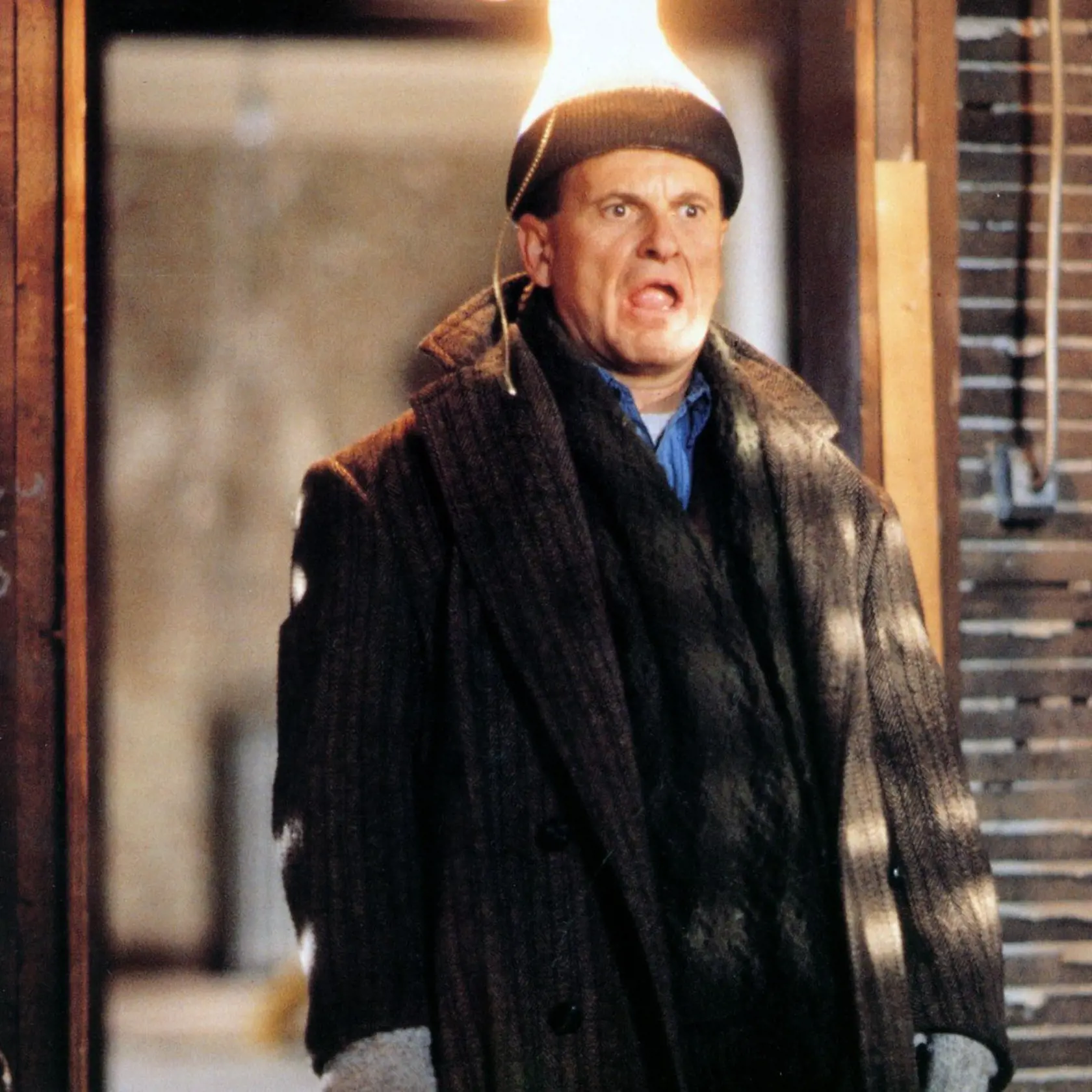 Prefíkaný zlodej z filmu Sám doma (Joe Pesci) dnes vyzerá úplne inak...