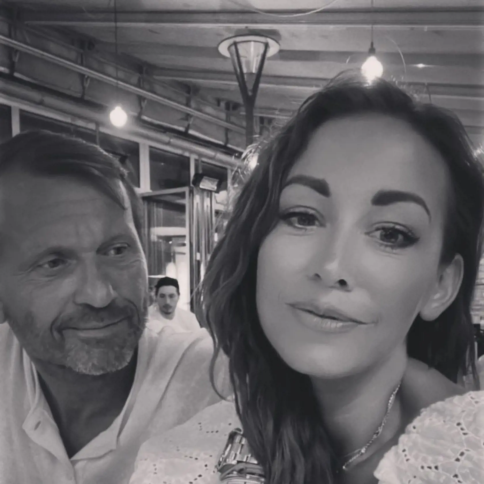 Agáta Hanychová a Jaromír Soukup sa tešia na spoločné dieťatko.