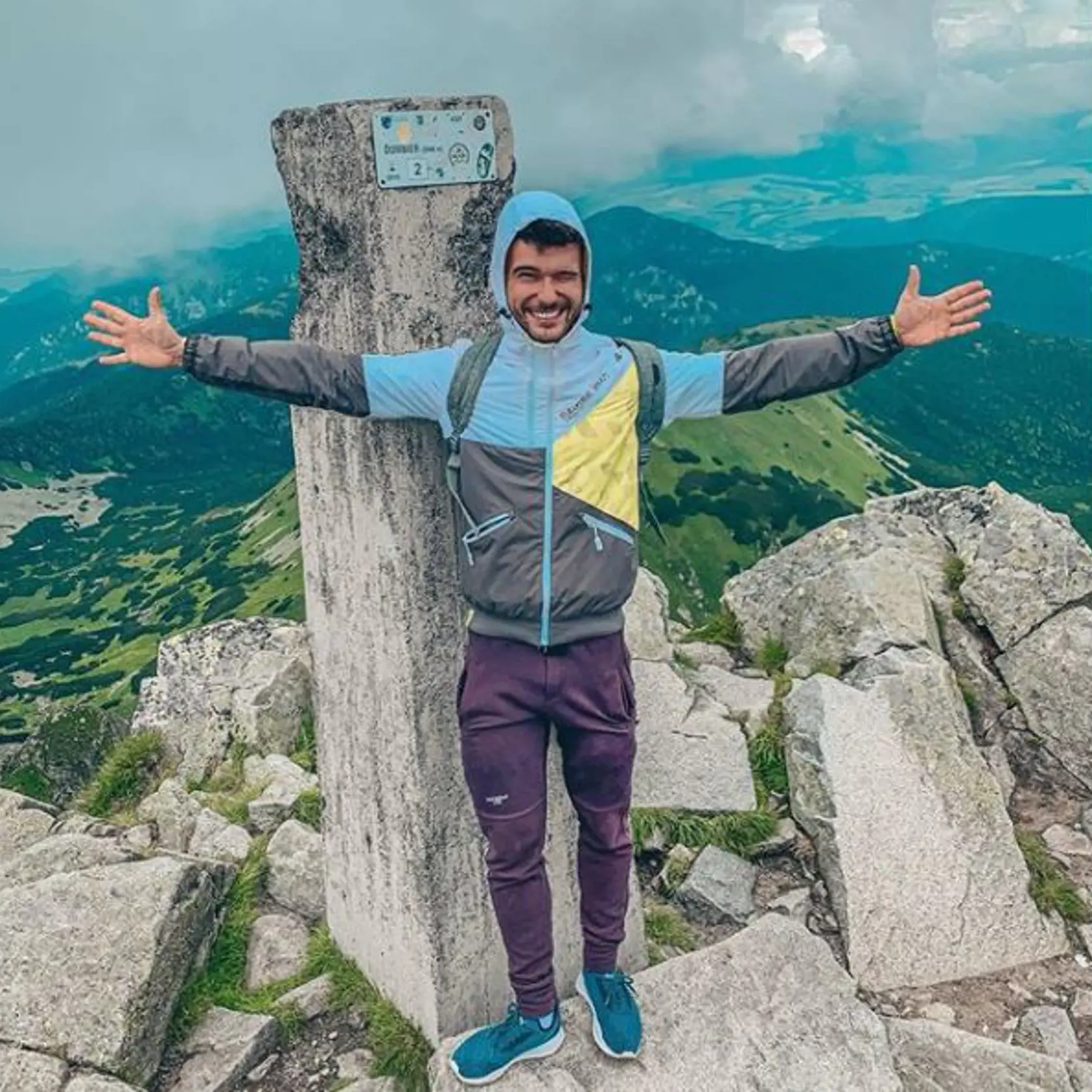 Vratko chodí rád po slovenských horách.