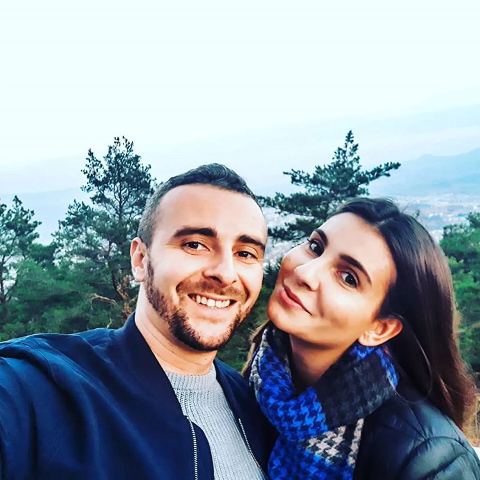 Filip poslal svojej milovanej srdcervúci odkaz do neba a prsteň kúpený k výročiu ich lásky jej dal do truhly.