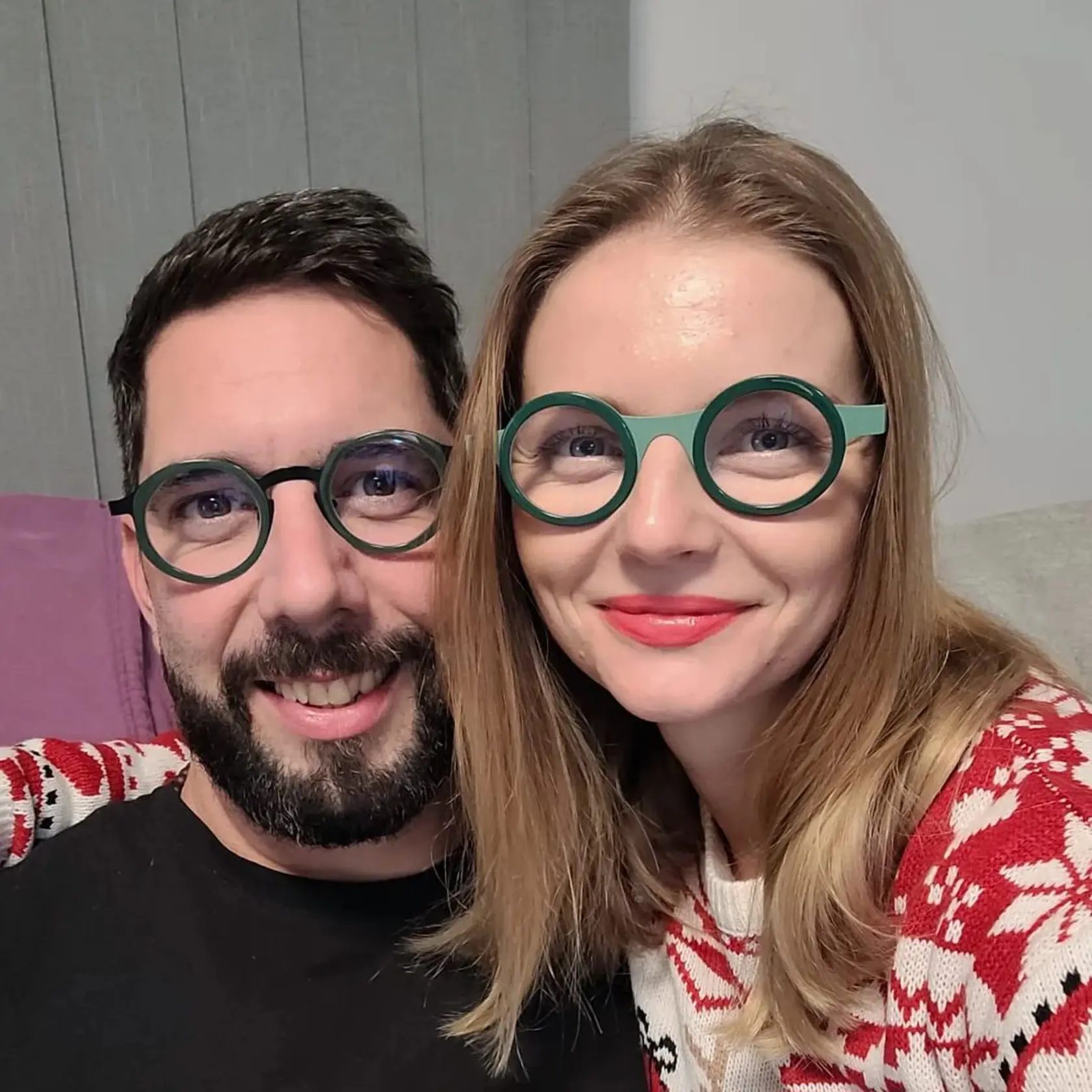 Juraj a Janka tvoria pár už niekoľko mesiacov. Janka má kamarátsky vzťah aj s jeho deťmi.