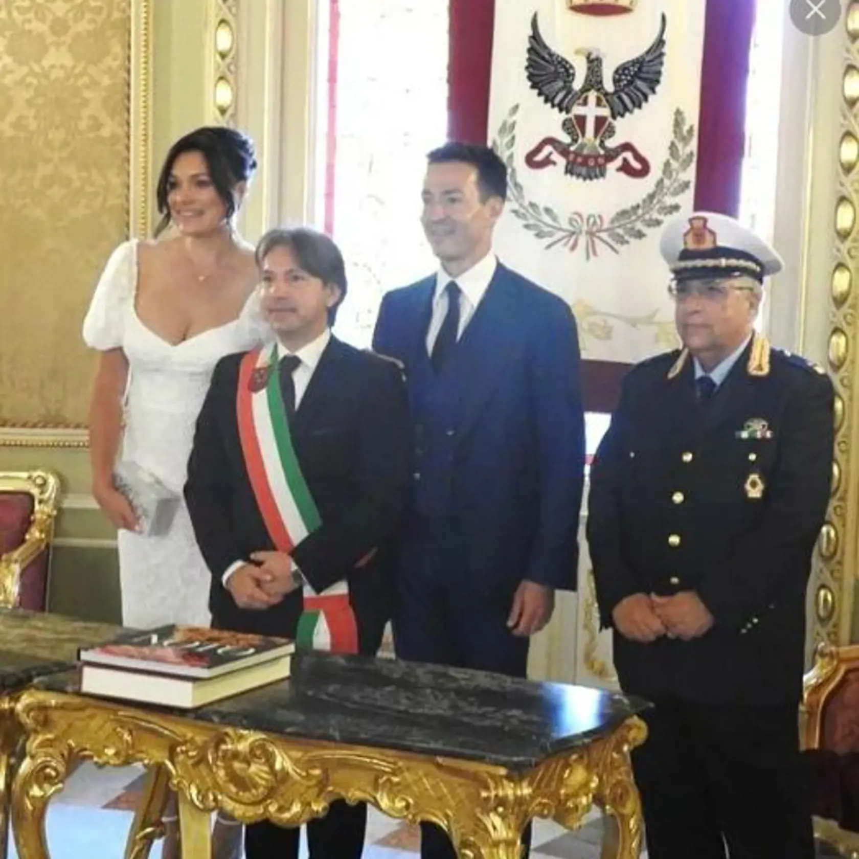 Modelka Alena Šeredová sa vydala. Počas svadobného dňa sa niekokoľkrát prezliekla.