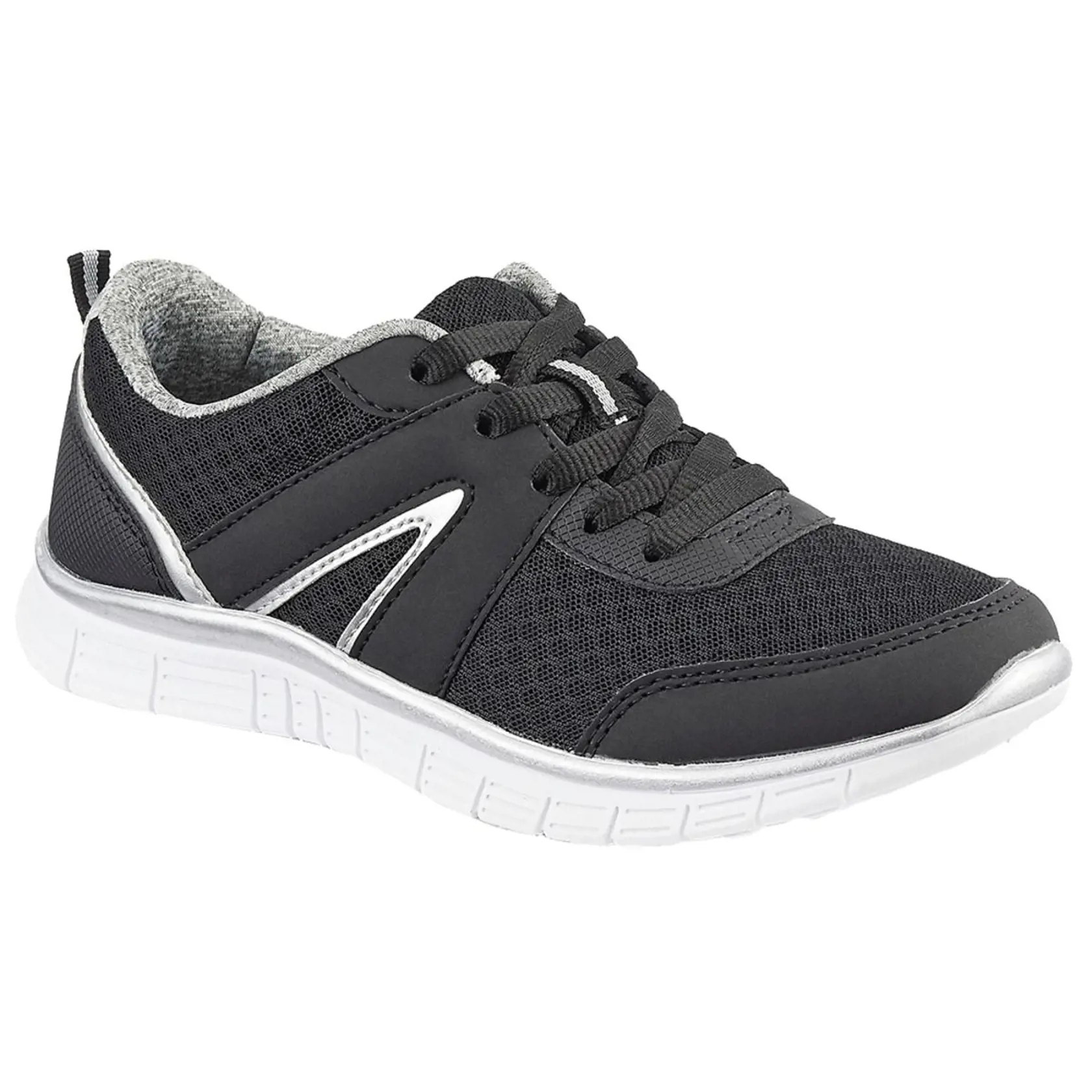 Tenisky: F&F, 19,99 €