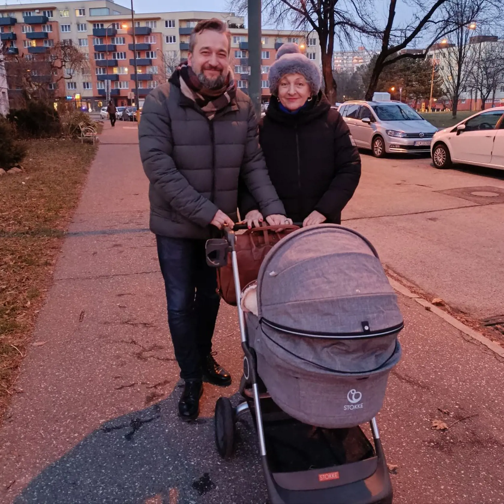 „Želám všetko najlepšie ku Dňu matiek mojej maminke a všetkým ženám, ktoré sú pre každú rodinu tou najväčšou oporou,“ napísal Blaha na svojom telegramovom účte.