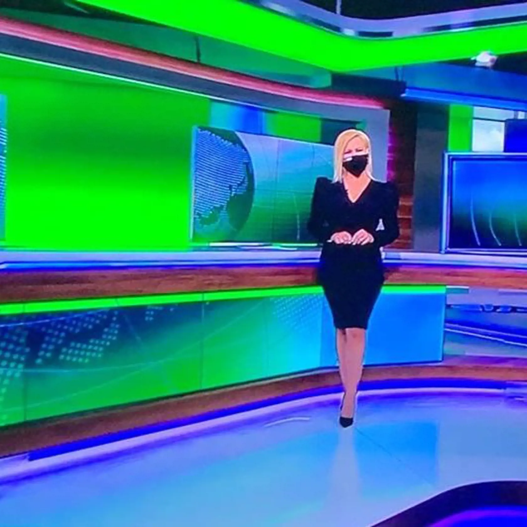 Lenka oprášila „drakulovské“šaty.