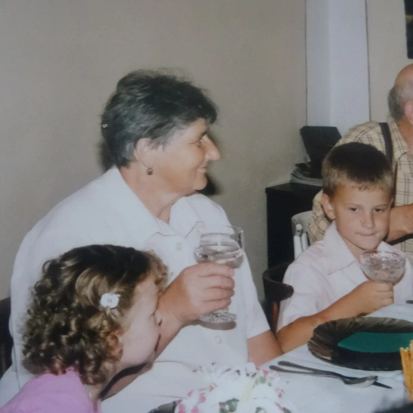 Babka sa v Jakubkovi videla. Ona ho milovala a on ju tiež zbožňoval.