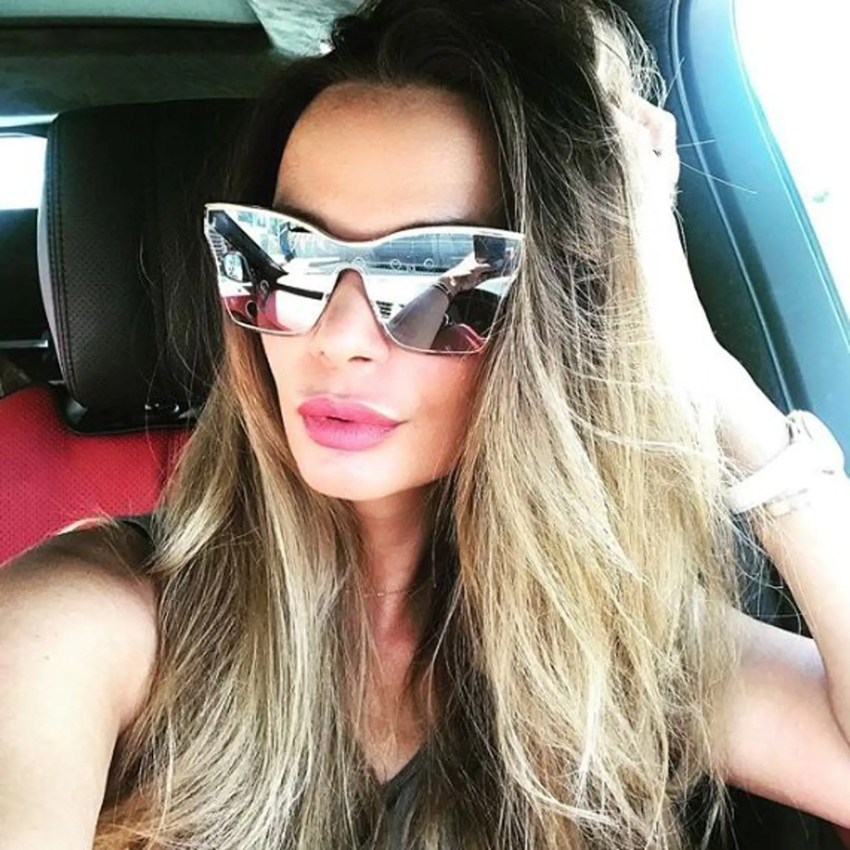 Andrea ešte nedávno s blond prelivom.