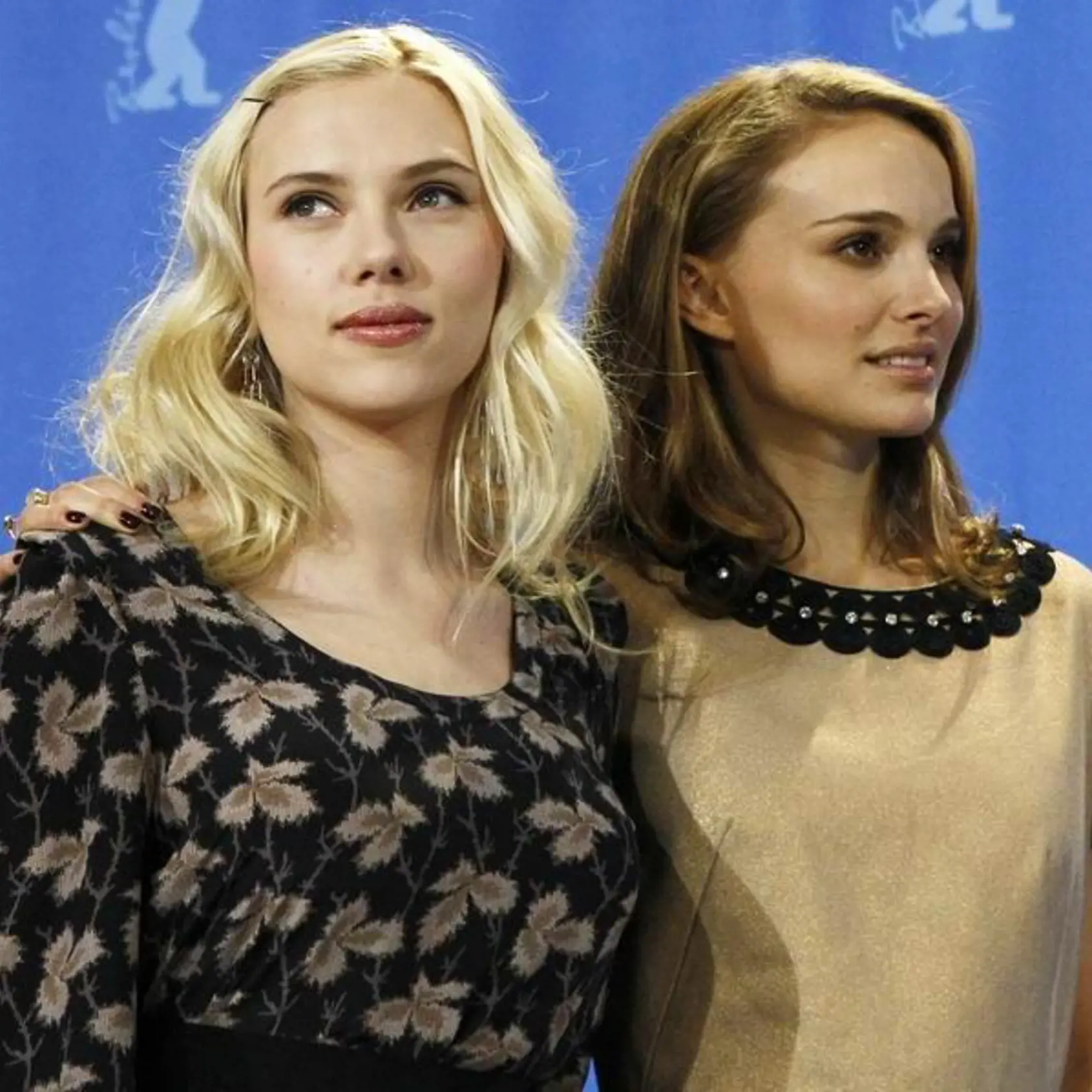 Natalie Portman s hereckou kolegyňou Scarlett