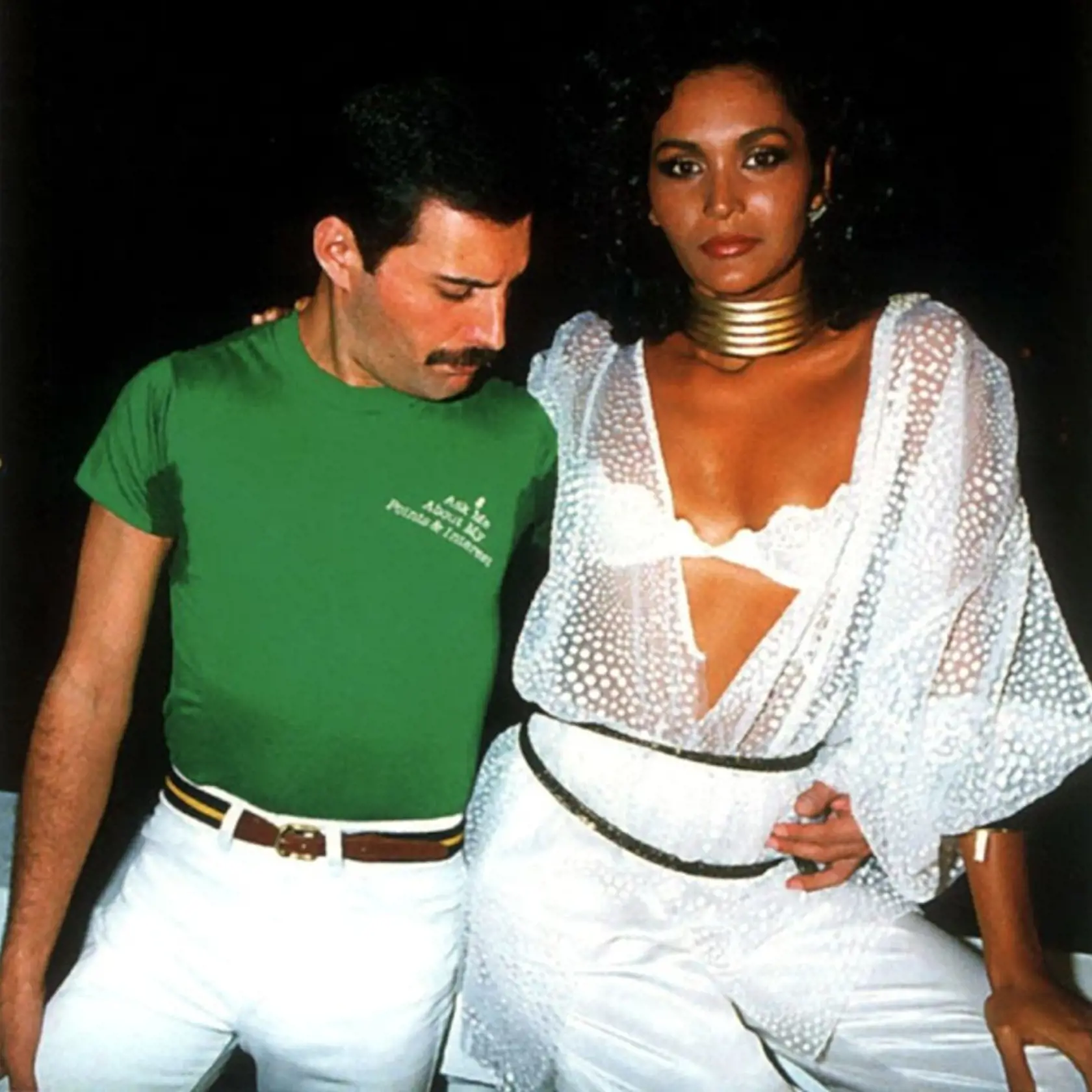 Spevák Queen Freddie Mercury a modelka Biba.