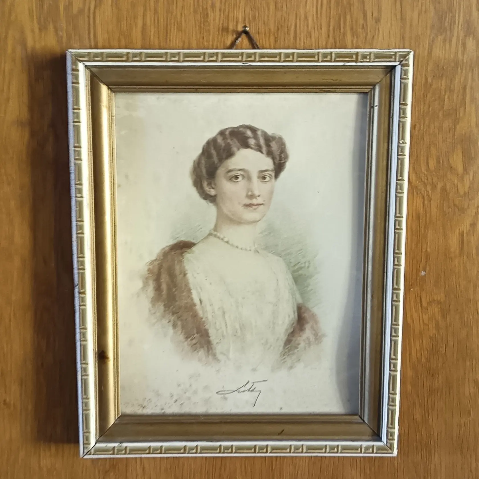  Karol I. s manželkou Zitou a deťmi museli v marci 1919 odísť zo zámku Eckertsau do švajčiarskeho exilu.