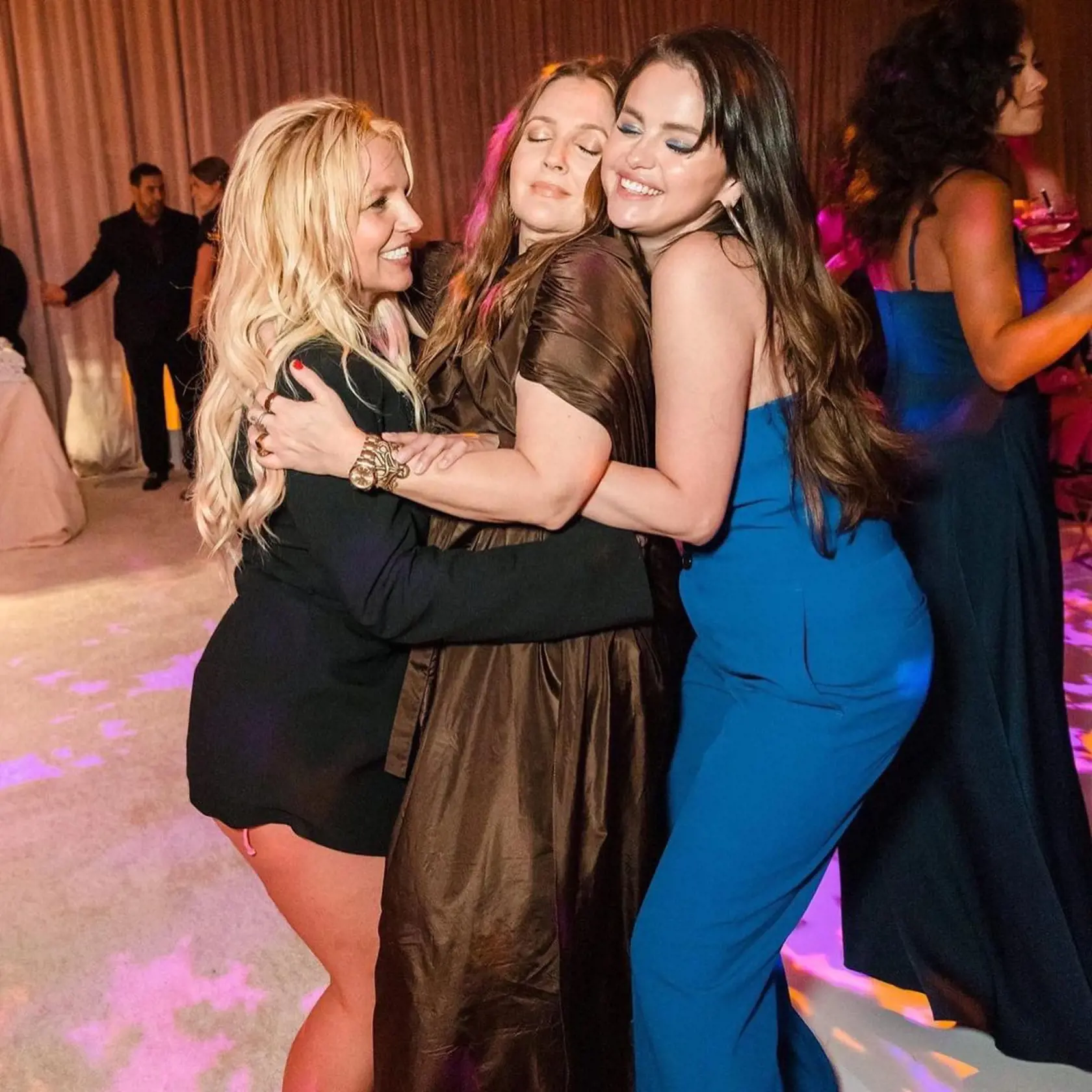 Svadba Britney Spears - pozvaná bola aj Drew Barrymore a Selena Gomez.