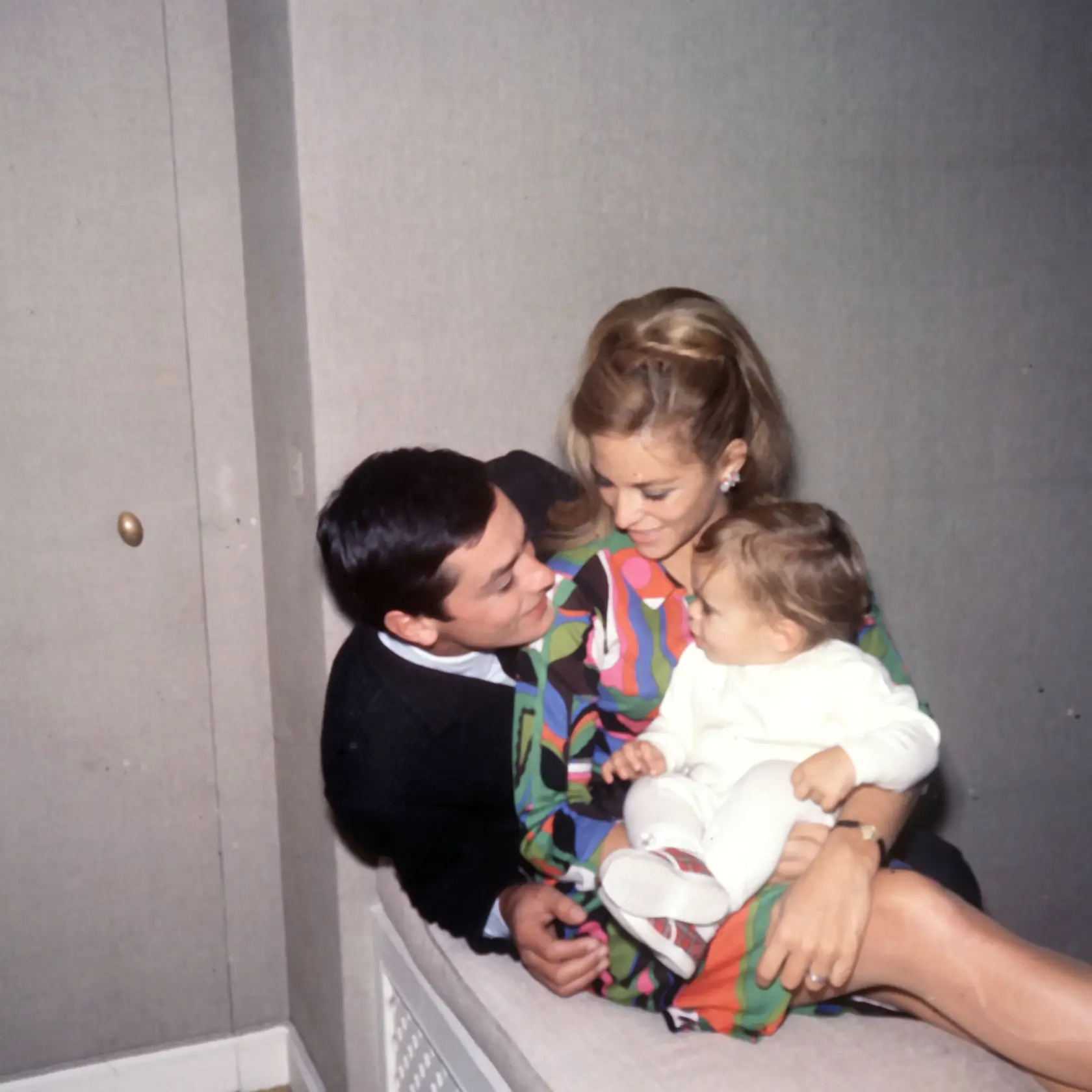 Alain Delon s manželkou Nathalie a synom Anthonym.