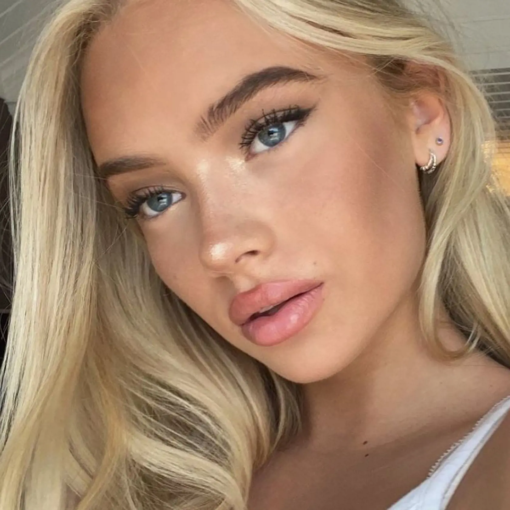 Modelka Emma Ellingsen (19)