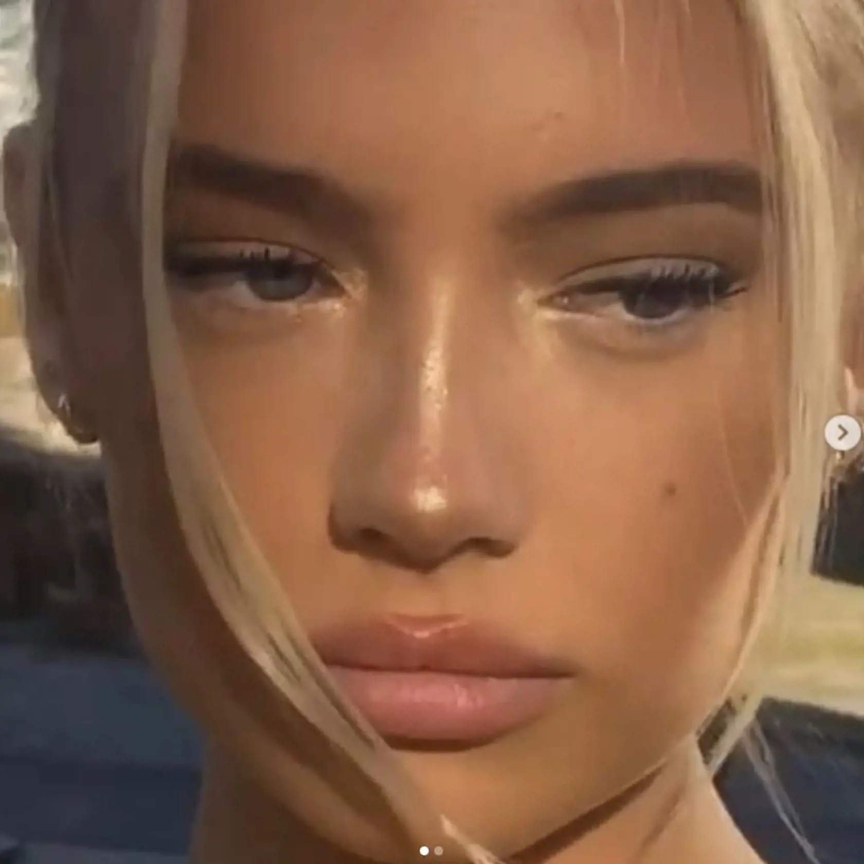 Modelka Emma Ellingsen (19)