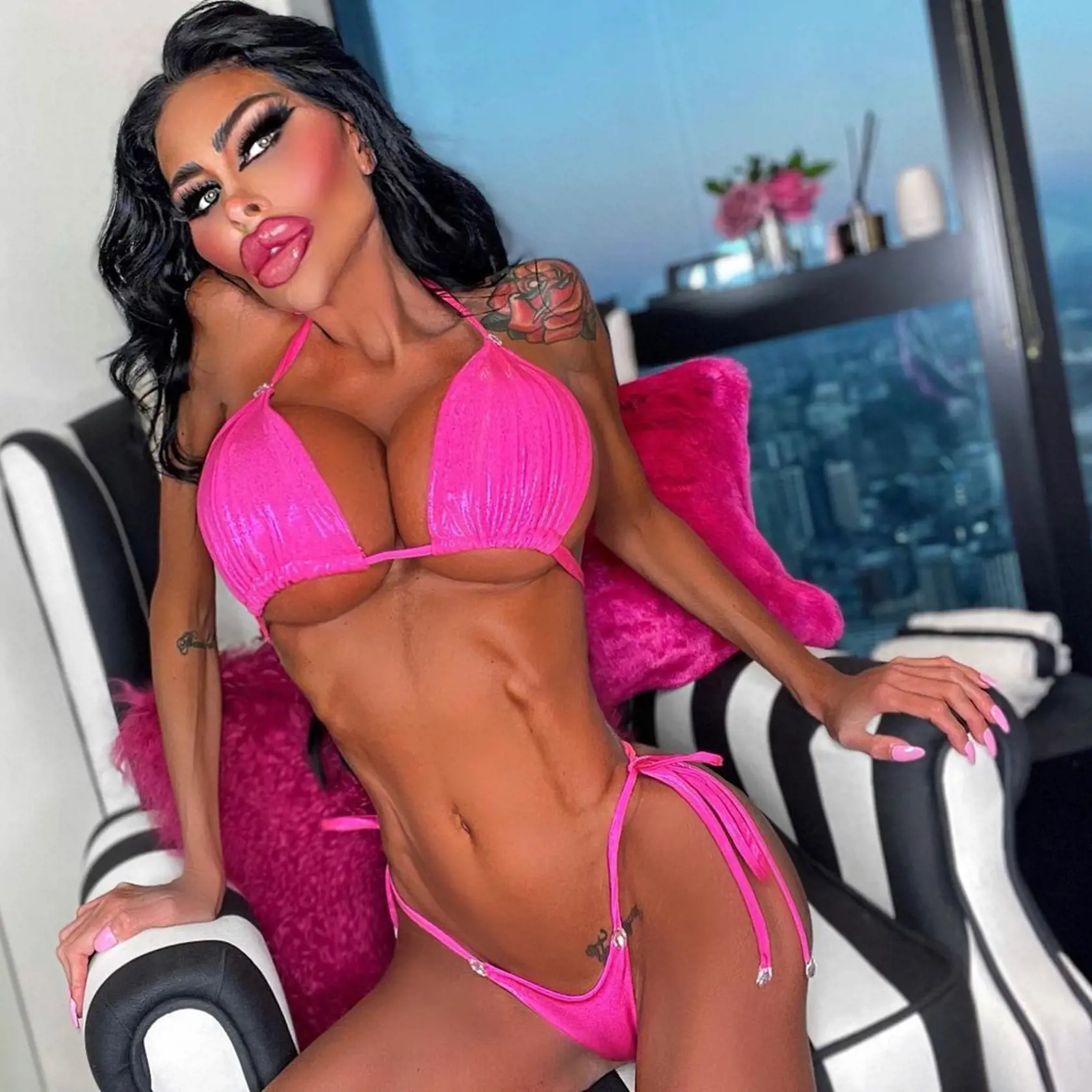 Tara Jayne.