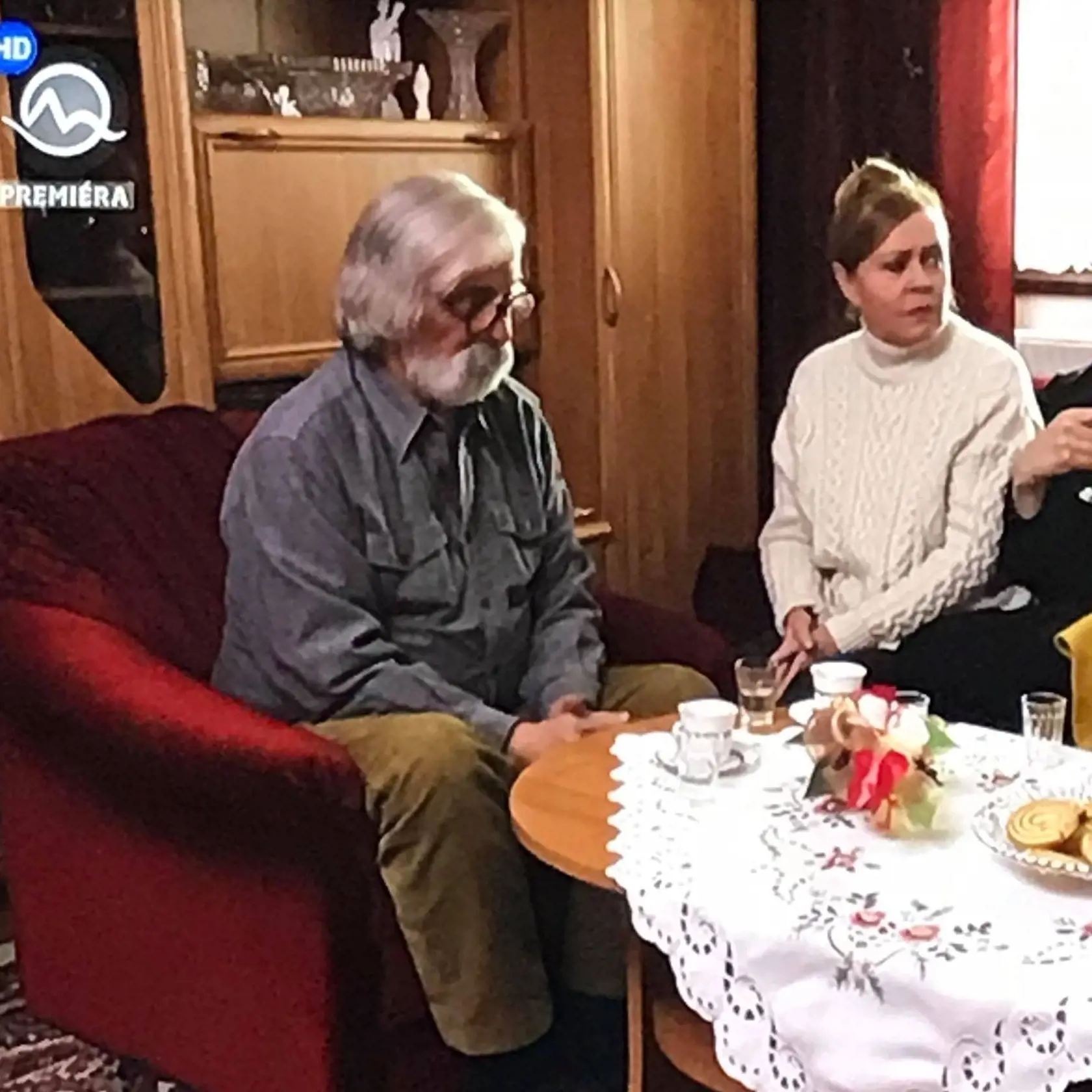 Štefan Kožka na zábere s Martou Sládečkovou. Zahrali si aj v bláznivom seriáli Horná Dolná