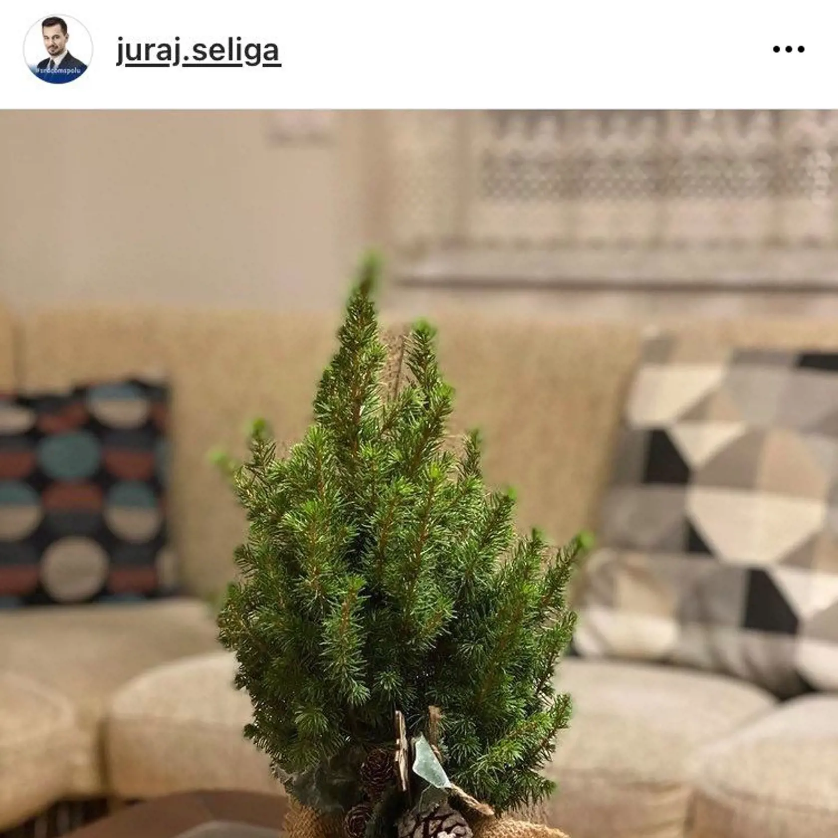 Juraj Šeliga je skutočný muž činu! Na sociálne siete pravidelne postuje to, že domáce práce mu vôbec nesmrdia!