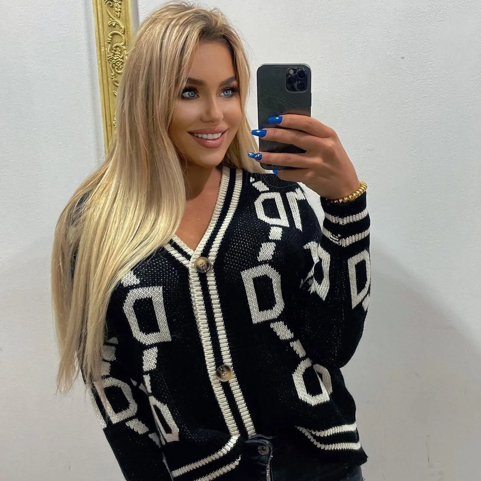laura vizváryová