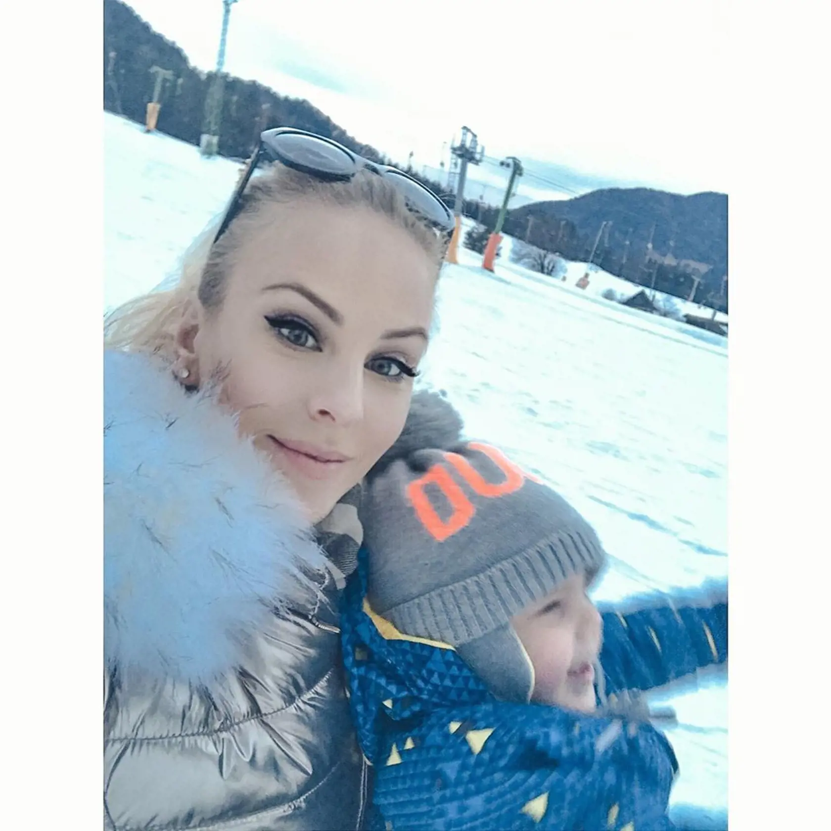 Speváčka Barbora Balúchová (32)