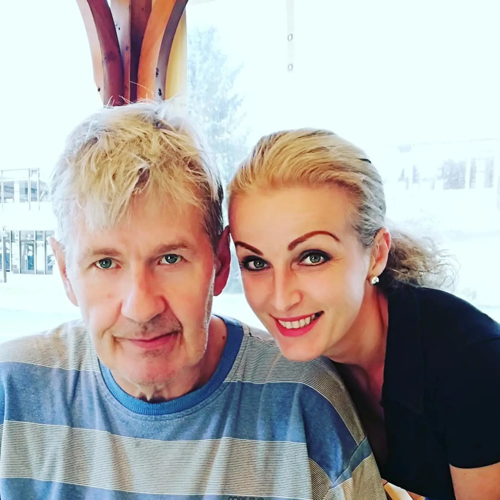 Janko Kroner pred rokmi súhlasil s fotkou pre fanúšičku. Inak sa na verejnosti neukazuje.