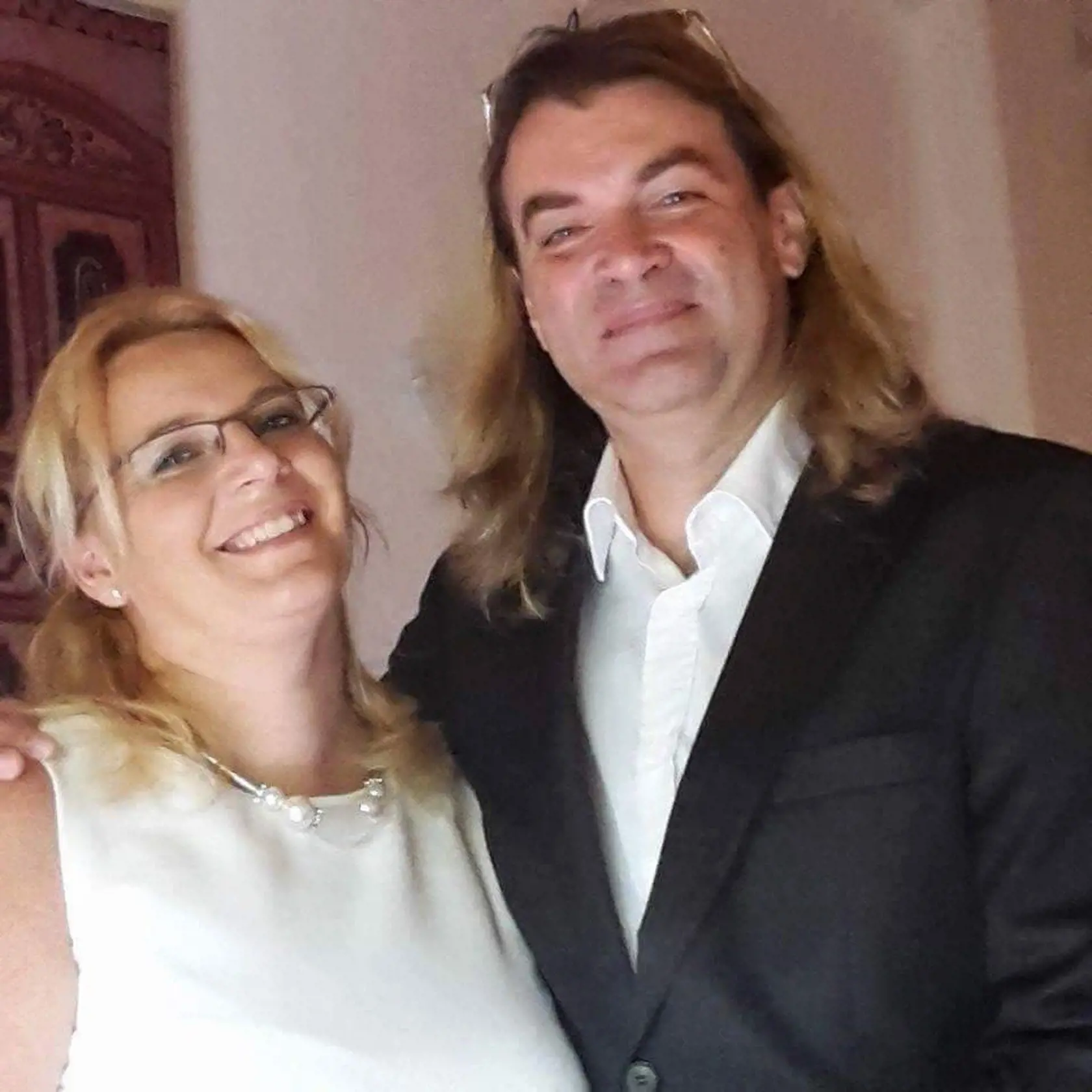 Partneri na svadbe ktorá sa konala na Srí Lanke. O svojej zatiaľ nehovoria.