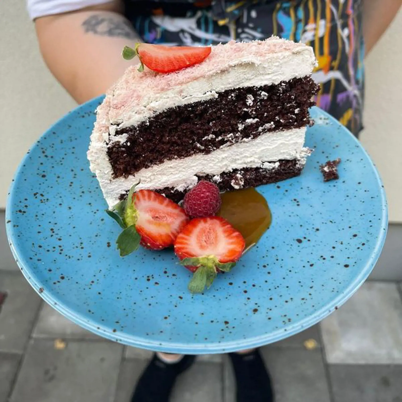Za obedom určite každému dobre padne niečo sladké, napríklad čokoládovo-gaštanová torta.