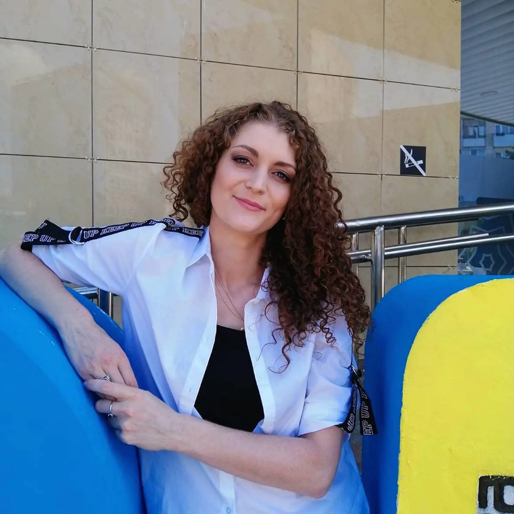 Sandra pracuje ako sestrička v zubnej ambulancii.