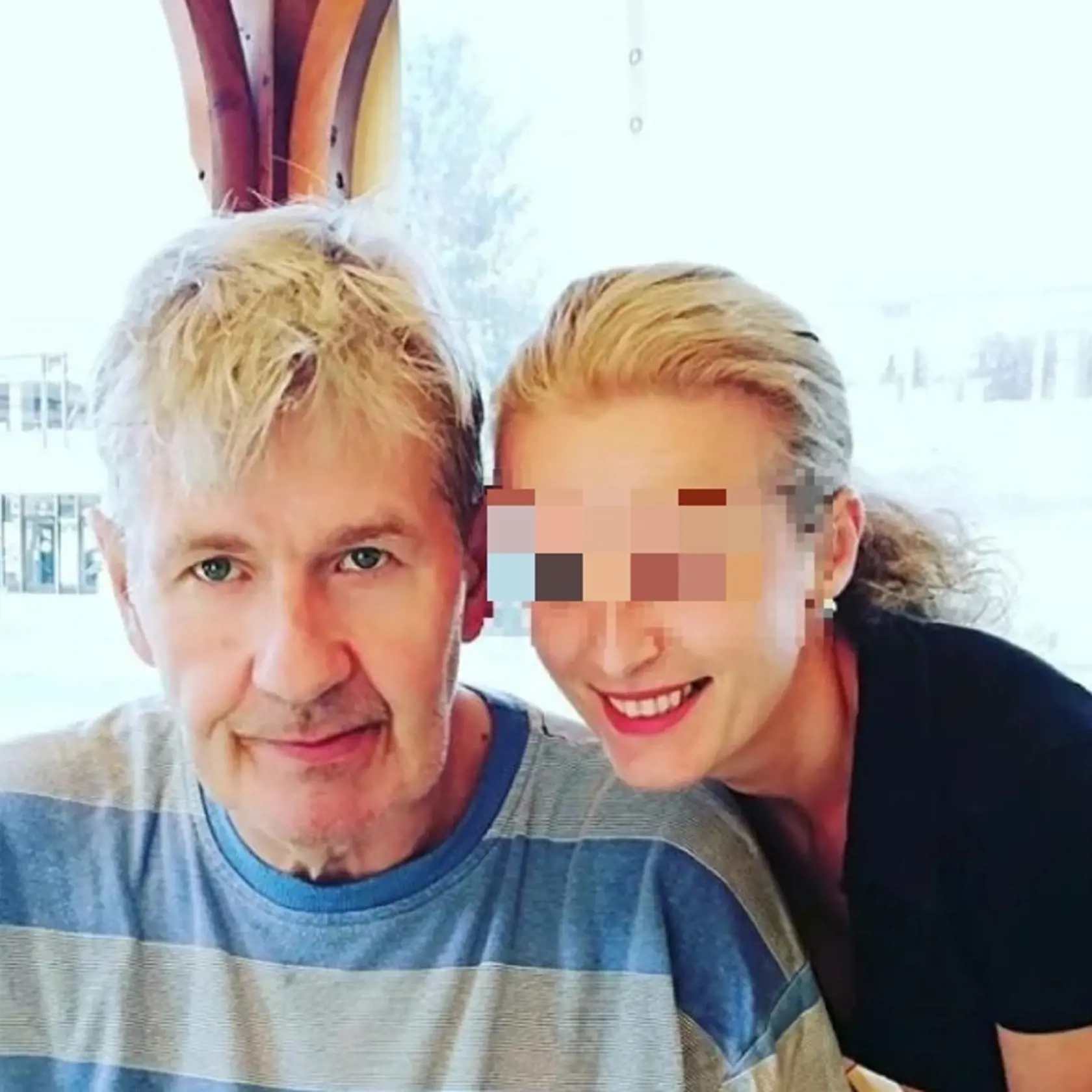Takto vyzeral Janko Kroner pred rokom. Ich spoločnou fotkou sa pochválila jeho fanúšička, keď ho náhodne stretla.