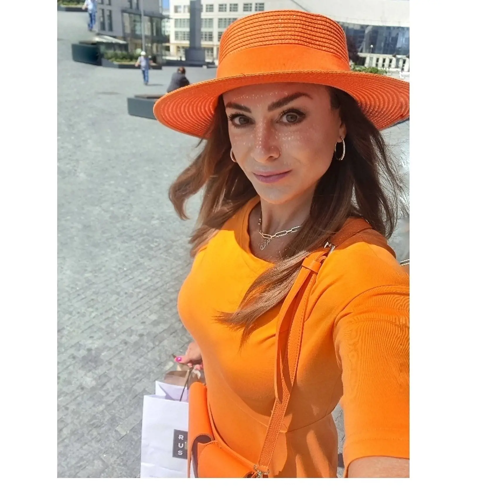 Zora Czoborová si v lete užíva na cestách po Južnej Európe, ale nezaháľa ani pracovne. Trénuje zákazníčky na letných zájazdových fitness pobytoch.