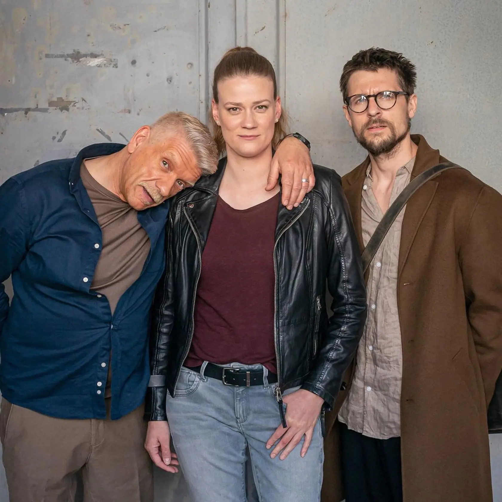 Juraj Loj, Ivana Kubáčková a Richard Stanke v novom seriáli TV JOJ Einstein