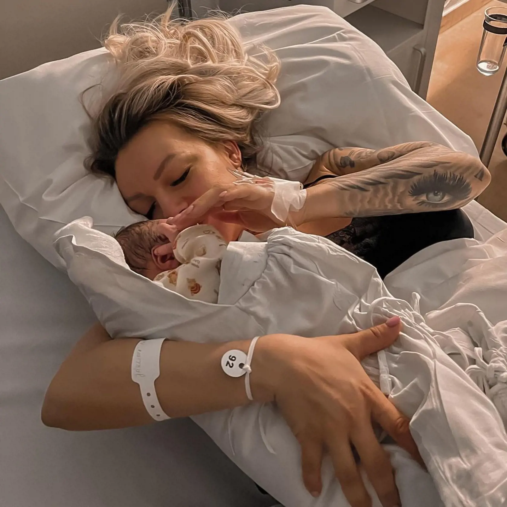 Borárosova snúbenica Monika v deň pôrodu.