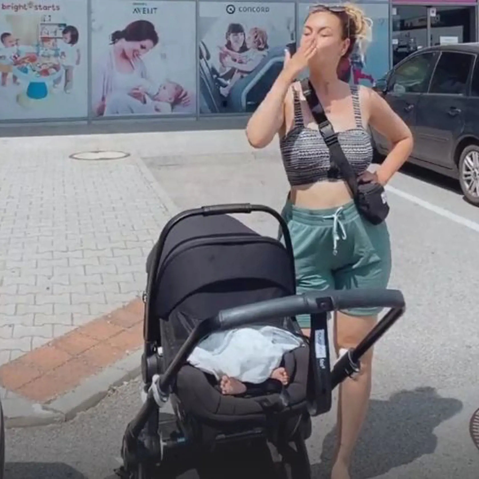 Jún 2021: Dominika Kavaschová ukázala postavičku dva mesiace po pôrode.