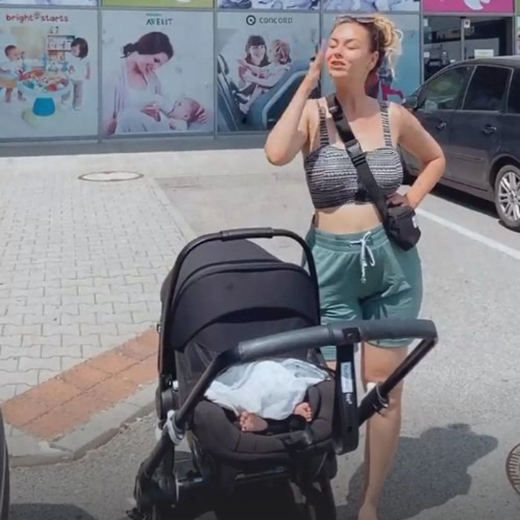 Jún 2021: Dominika Kavaschová ukázala postavičku dva mesiace po pôrode.