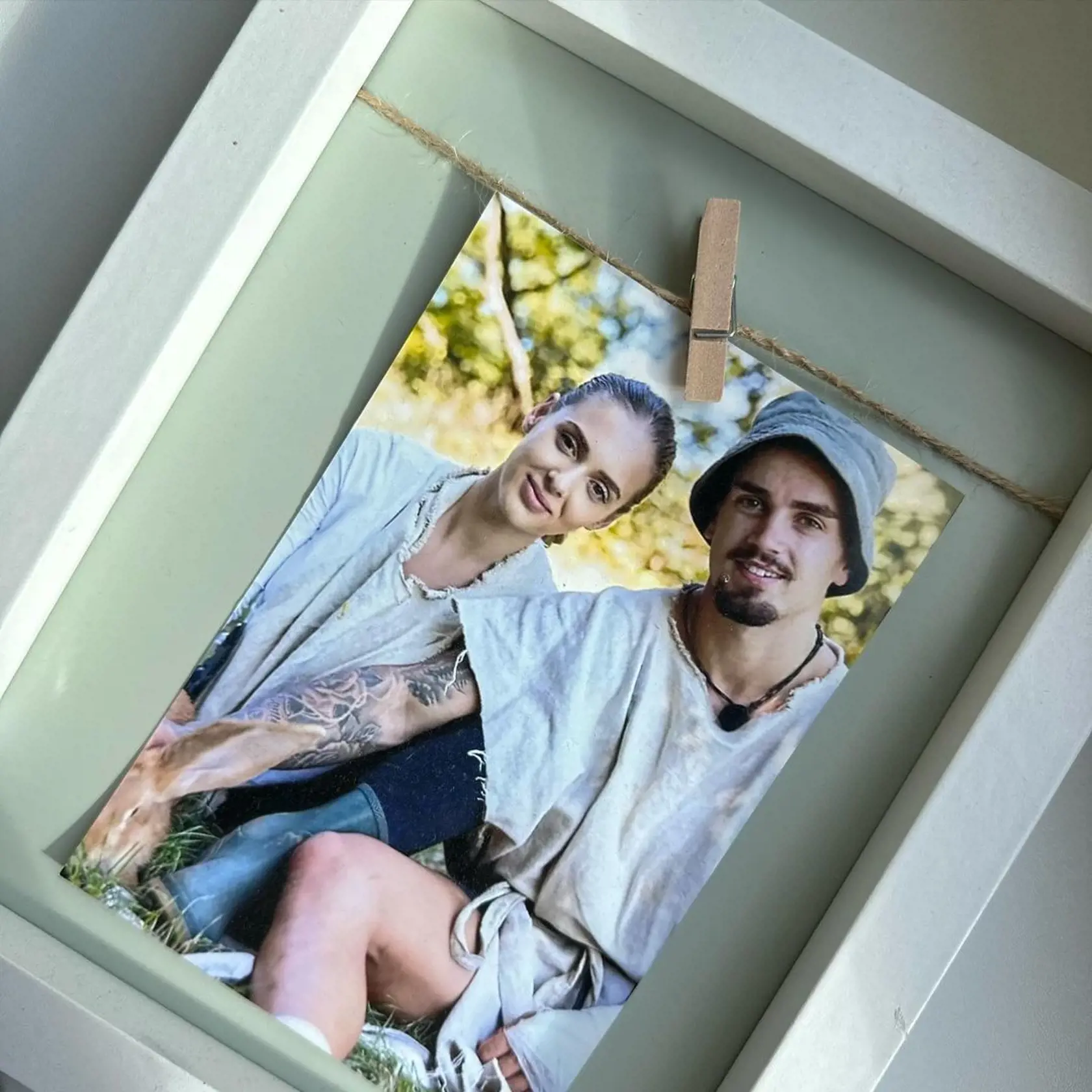 Alex a Šimon na zábere, keď obaja súťažili v šou Farma.