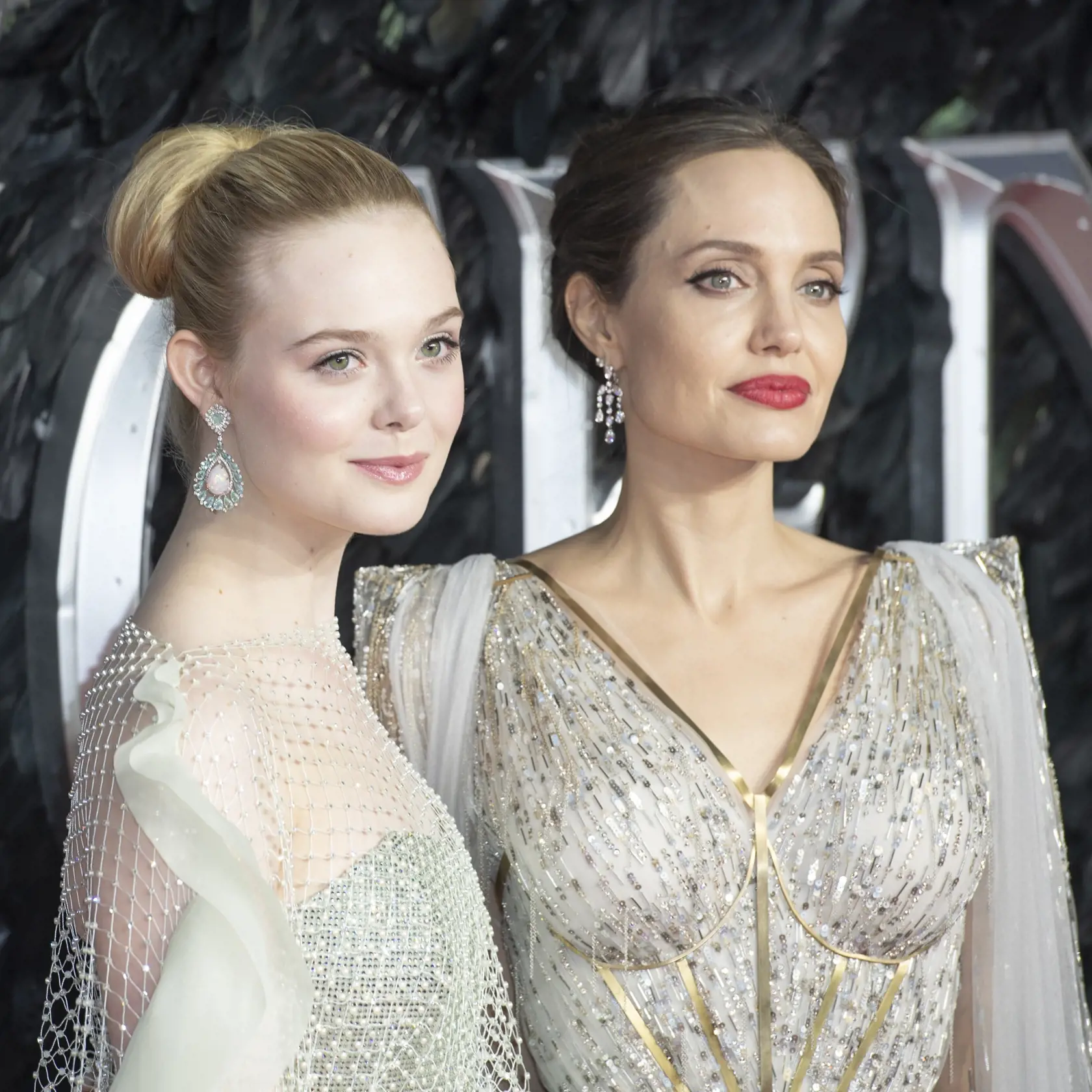 Herečka Angelina Jolie na premiére rozprávky Zloba (Maleficent).