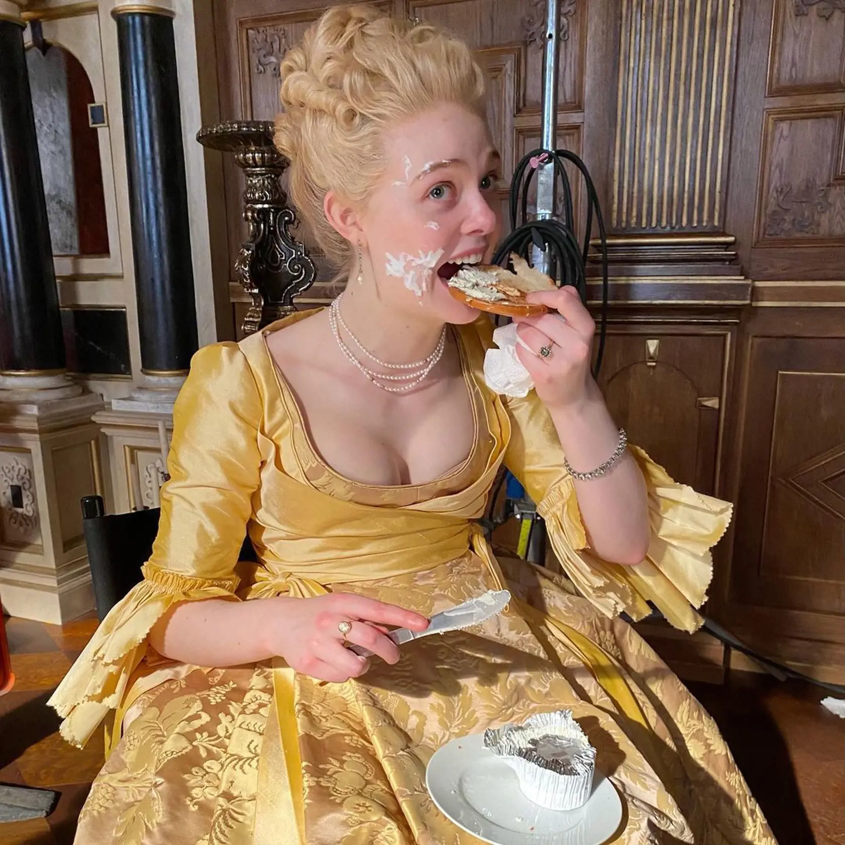 Elle Fanning a tehotenské chúťky.