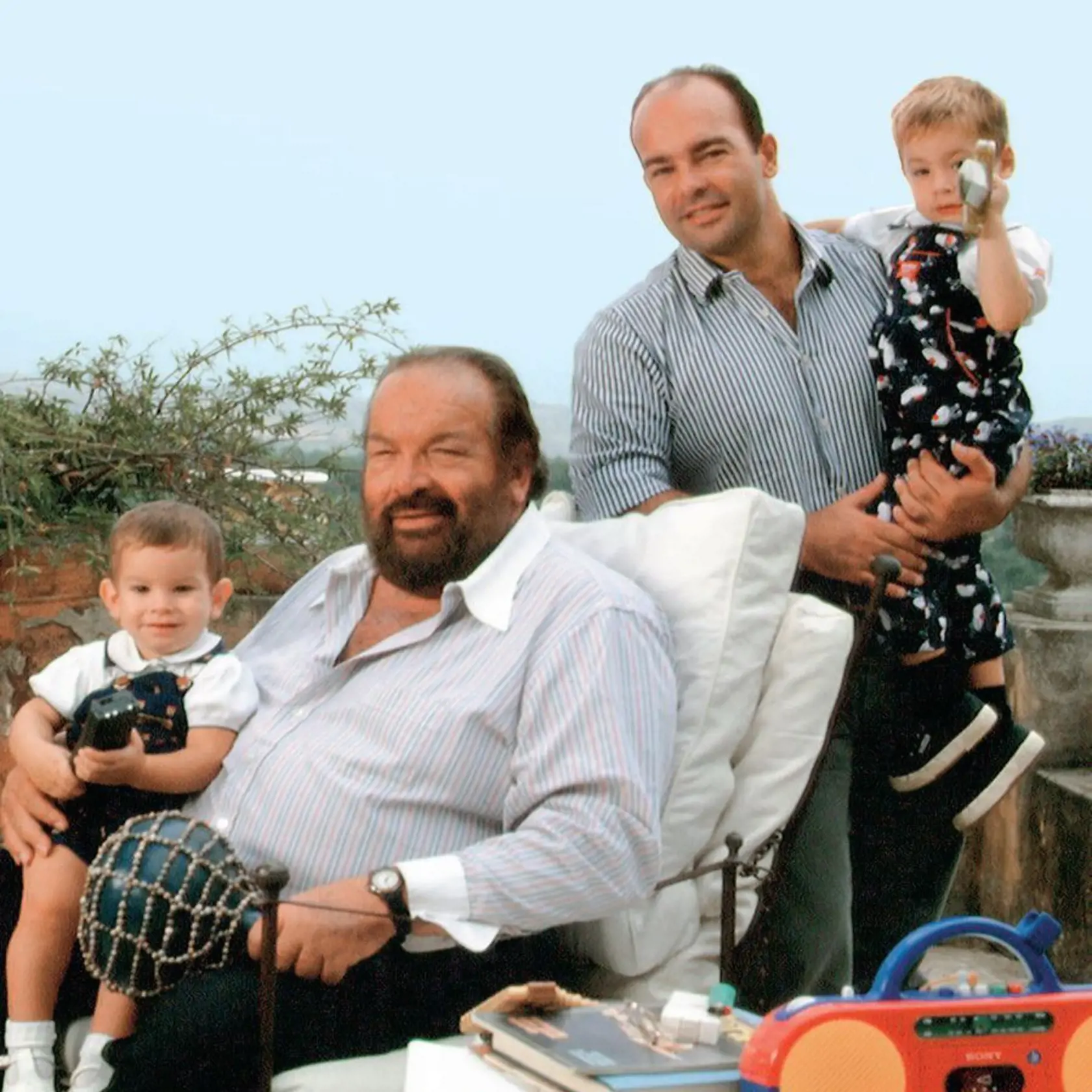 Bud Spencer so synom a s vnukmi.