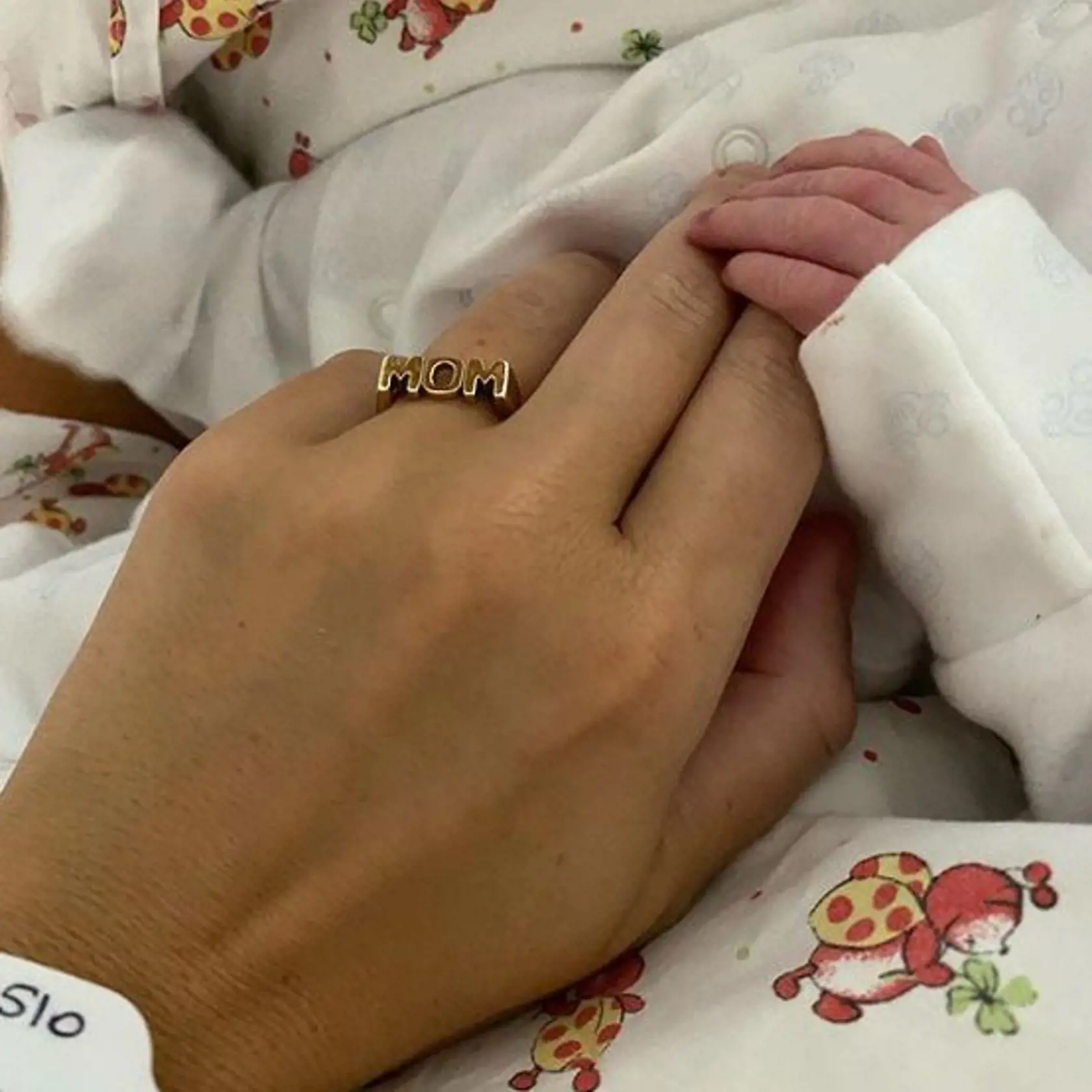 Alena Šeredová priviedla na svet v 42. rokoch dievčatko.