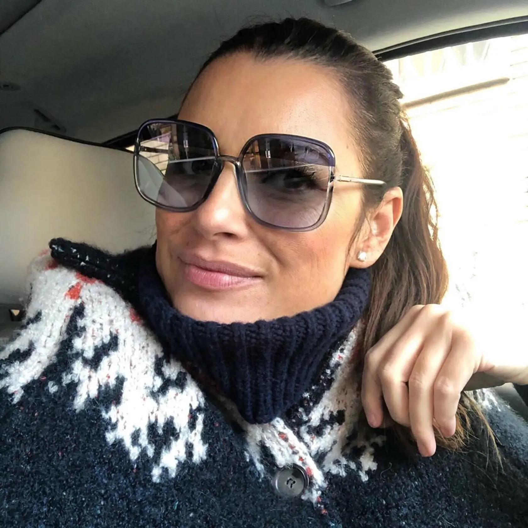 Česká exmodelka Alena Šeredová, ktorá sa pred niekoľkými dňami stala už trojnásobnou maminou, si svojho partnera Alessandra nevie vynachváliť.