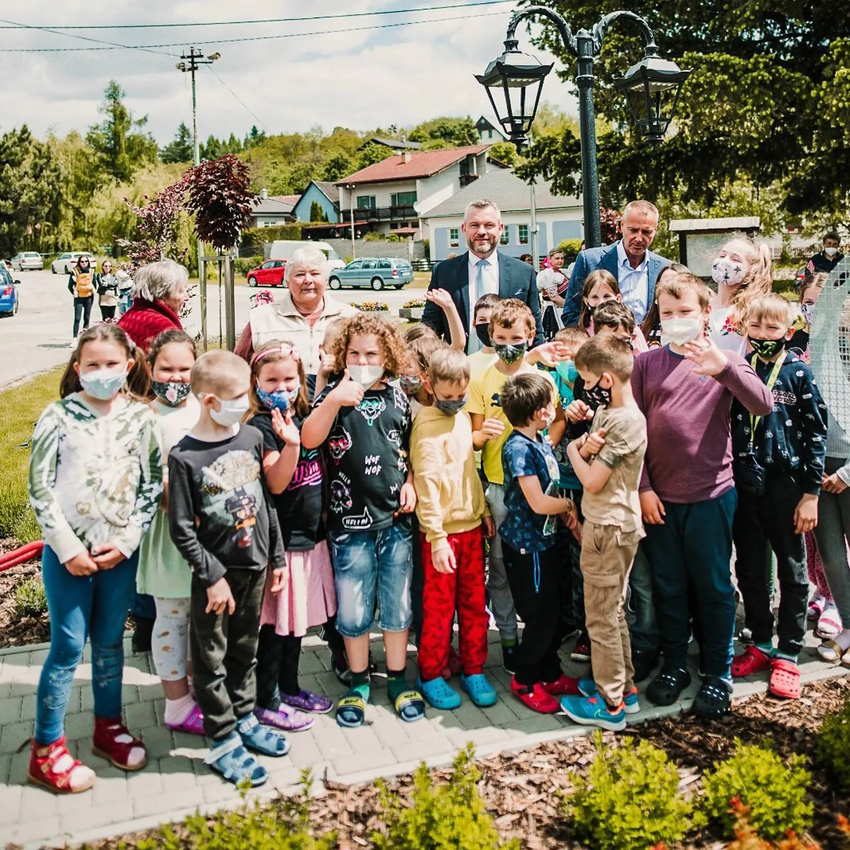 Šéf strany Hlas Peter Pellegrini spolu so straníckymi kolegami Richardom Raším a Denisou Sakovou v júni 2021 absolvoval tour po Slovensku.