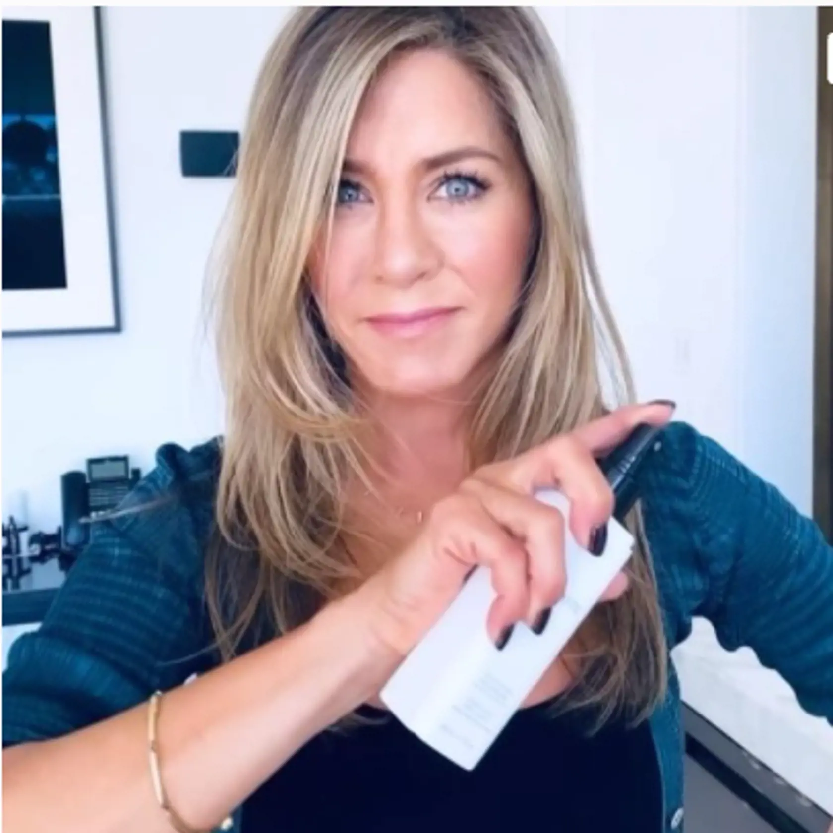 Jennifer Aniston má plné ruky práce s propagáciou.