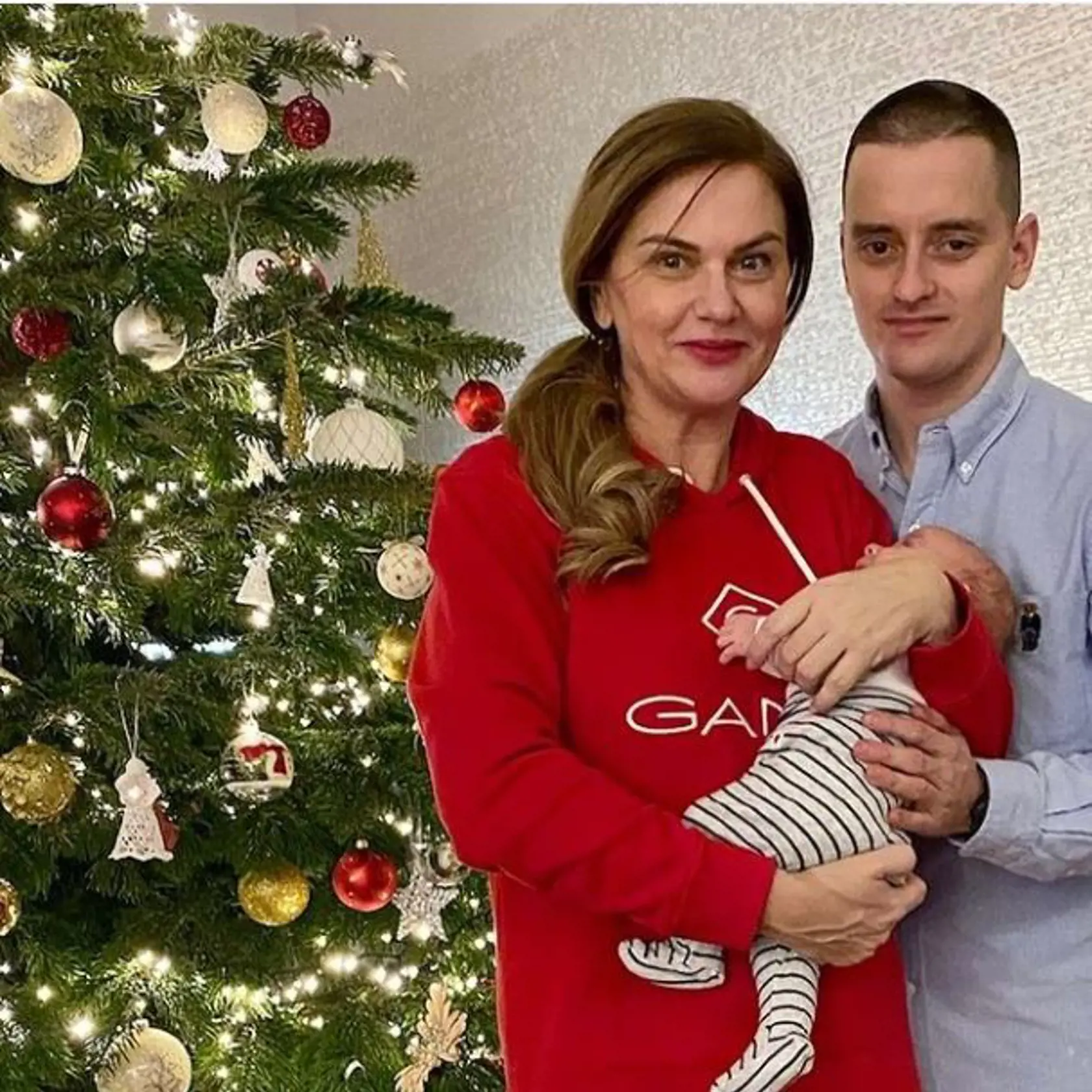 Monika Beňová zvolila červeno-bielu klasiku.