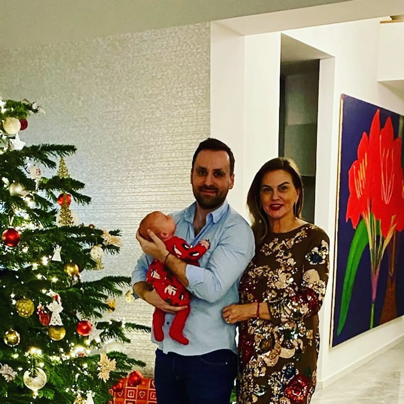 Monika Beňová s partnerom a dcérkou