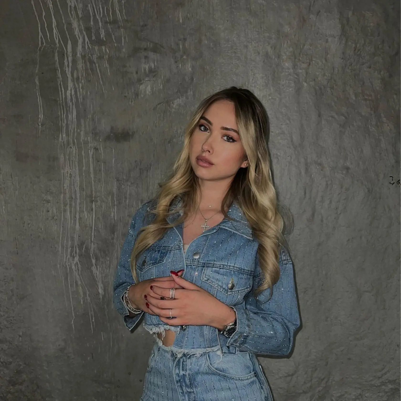 Mladšia dcéra Geissovcov Shania Geiss má nového nápadníka. Je ním mladý spevák a youtuber Josh. Mama Carmen je z potencionálneho zaťa nadšená.