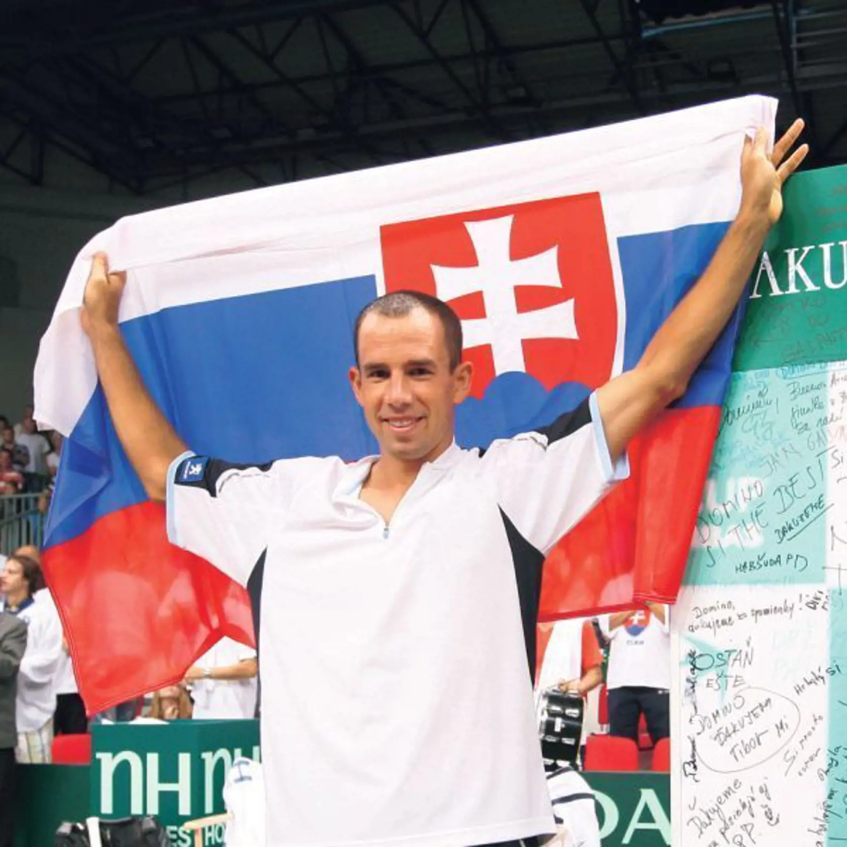 September 2009. HRBATÝ sa rozlúčil