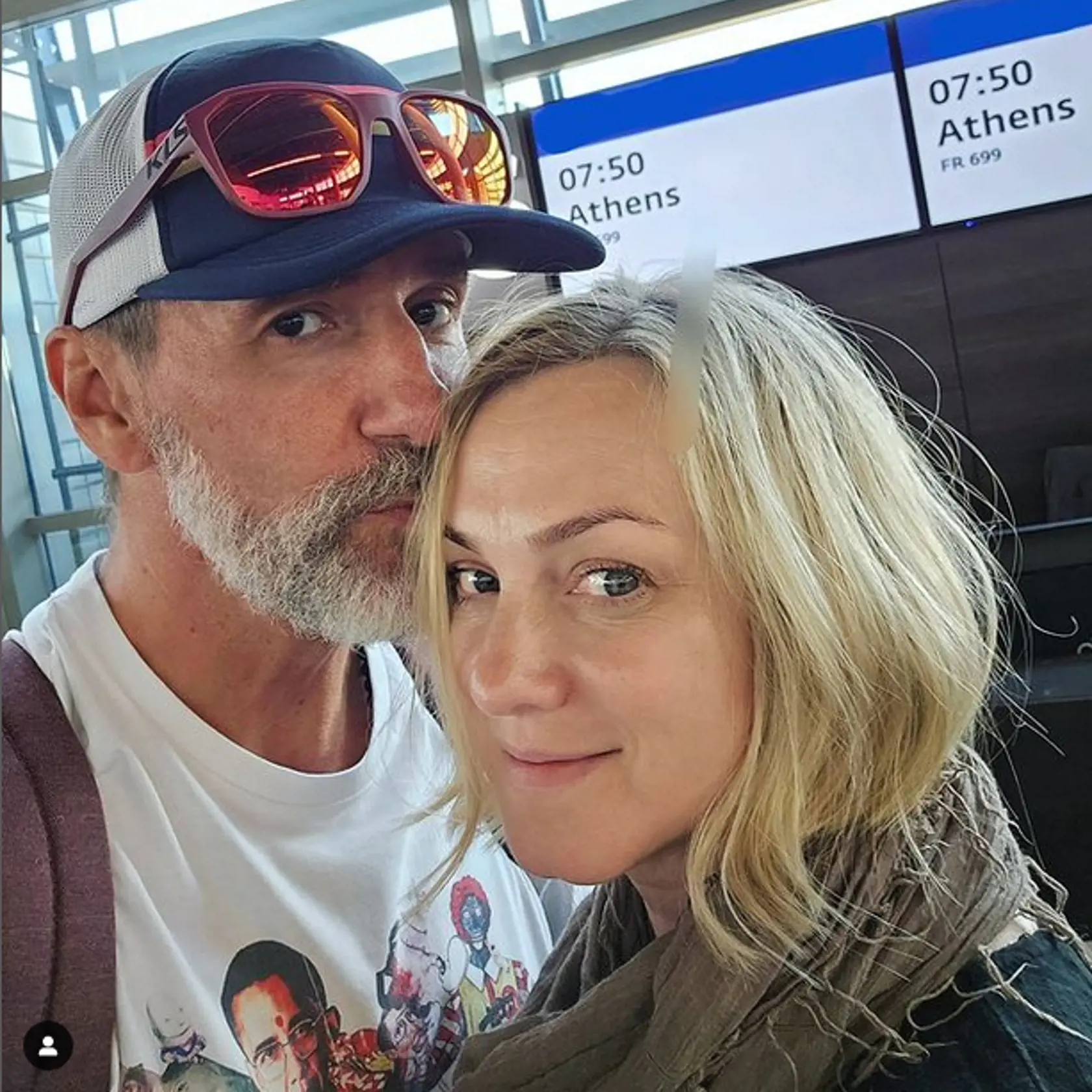 Manželia Jaro Bekr a Monika Hilmerová si napriek horúčavám užili dovolenku v Grécku.