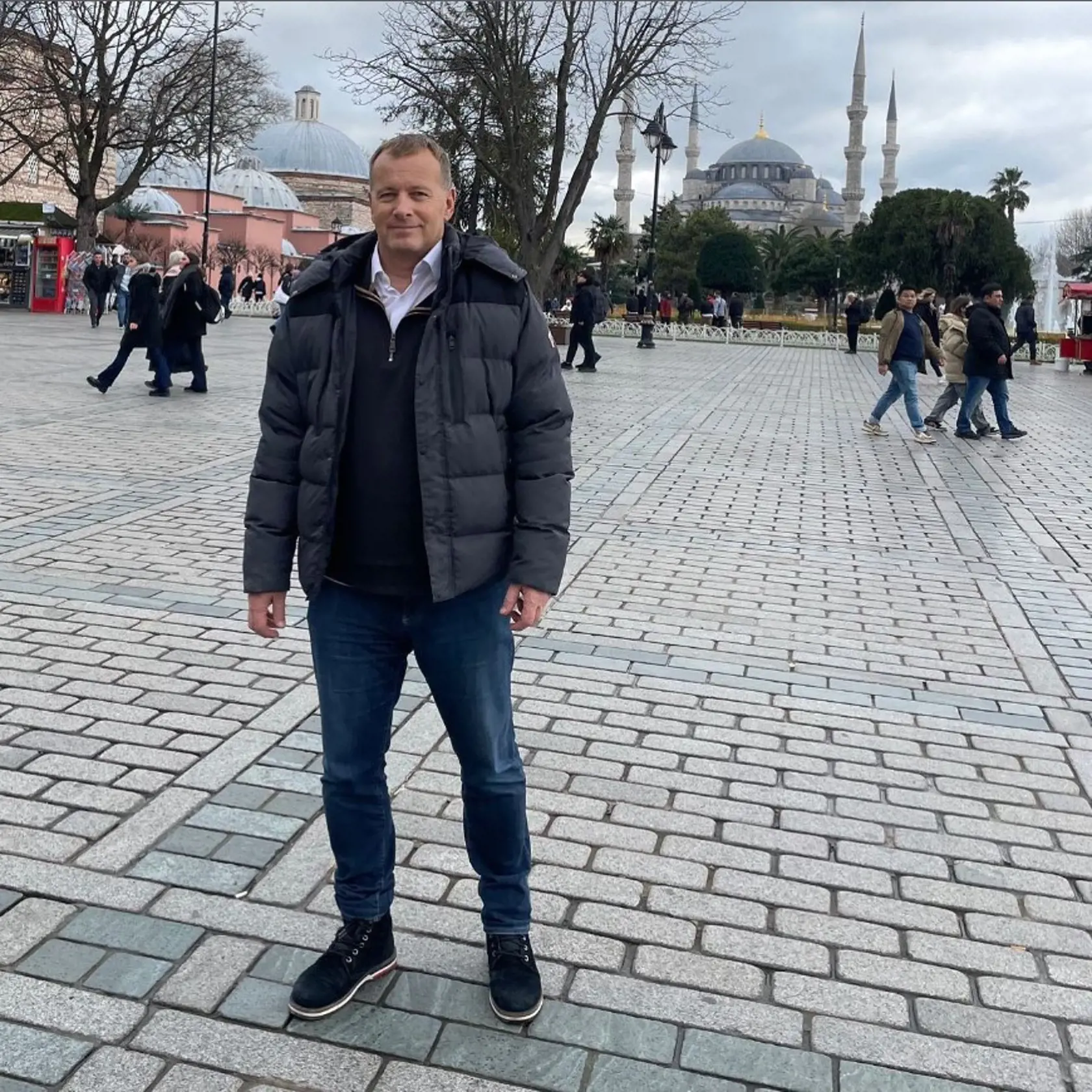 Boris Kollár sa hlási z Istanbulu 16. januára tohto roku. Ku foografii z Turecka nenapísal dôvod, prečo tam vycestoval do krajiny polmesiaca.